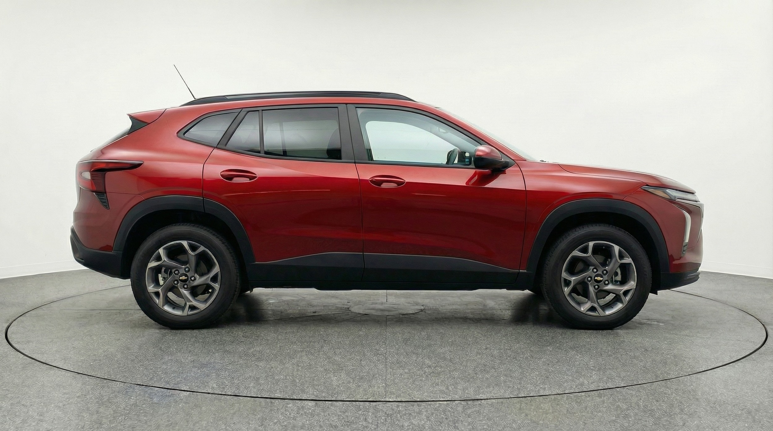 Thumbnail: 2025 Chevrolet Trax - 8