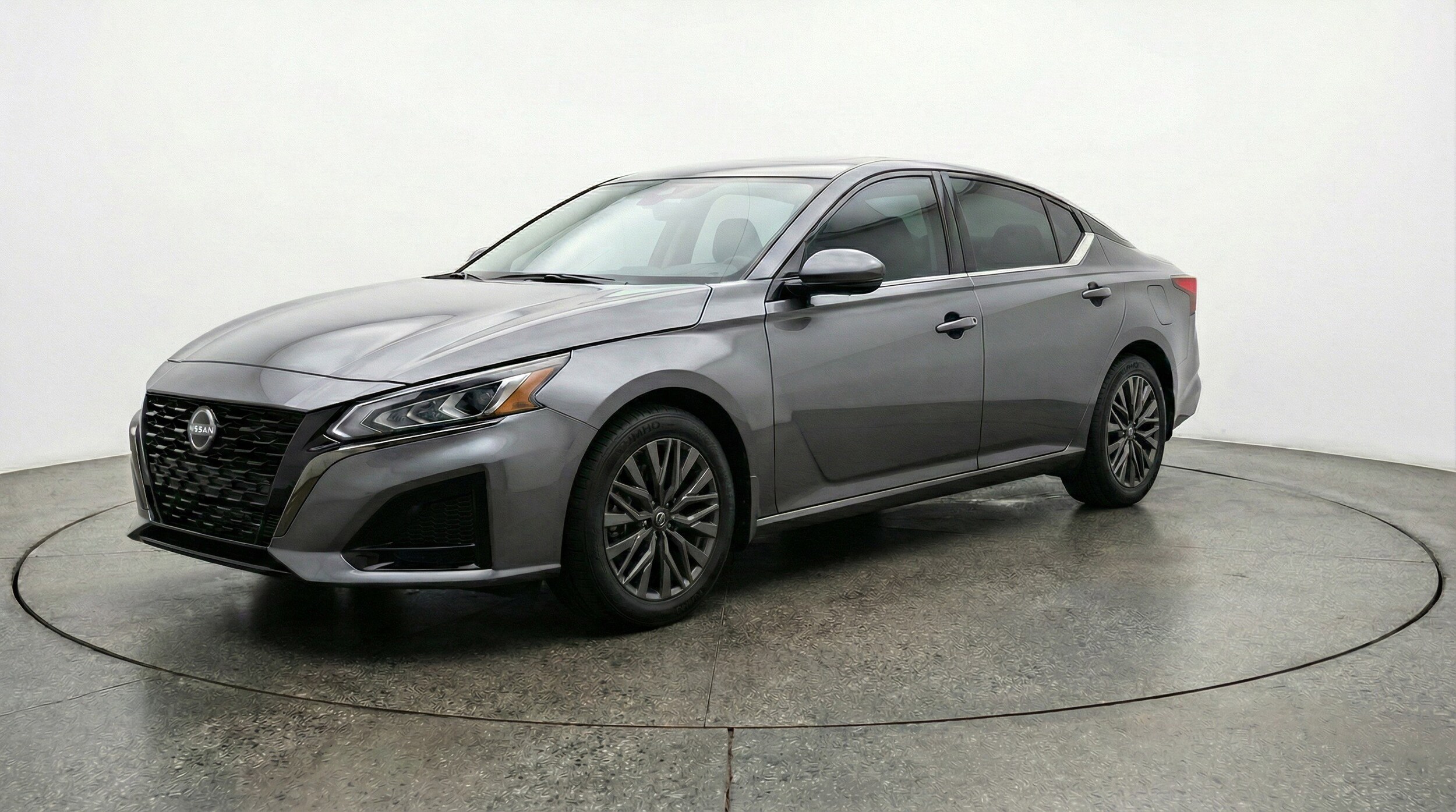 Thumbnail: 2025 Nissan Altima - 2