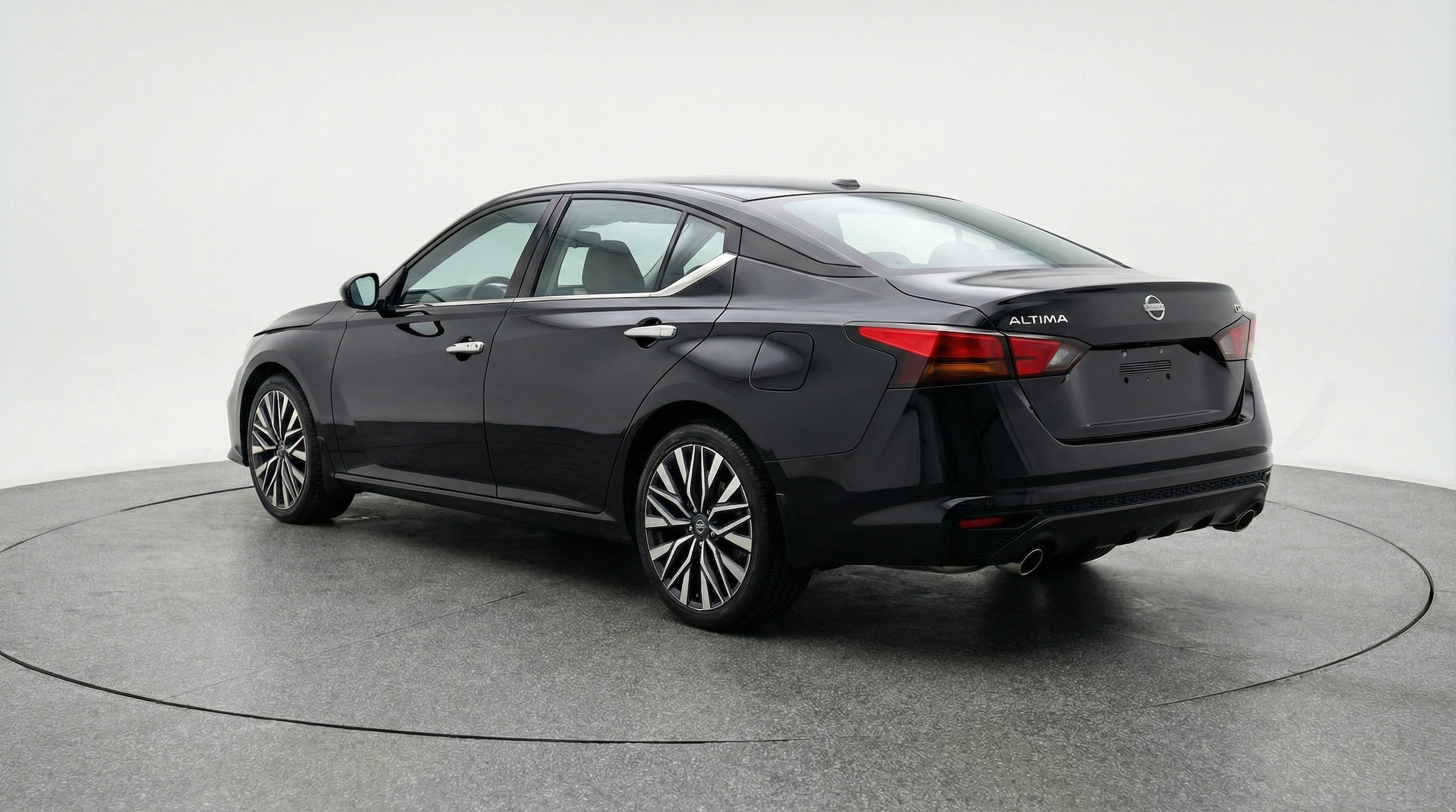 Thumbnail: 2025 Nissan Altima - 5