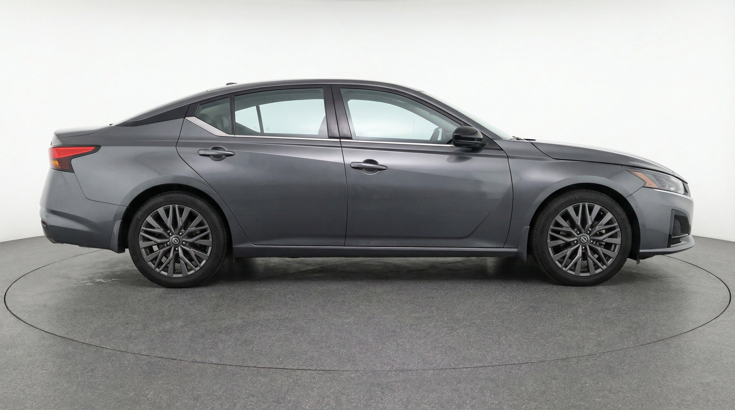 Thumbnail: 2025 Nissan Altima - 9