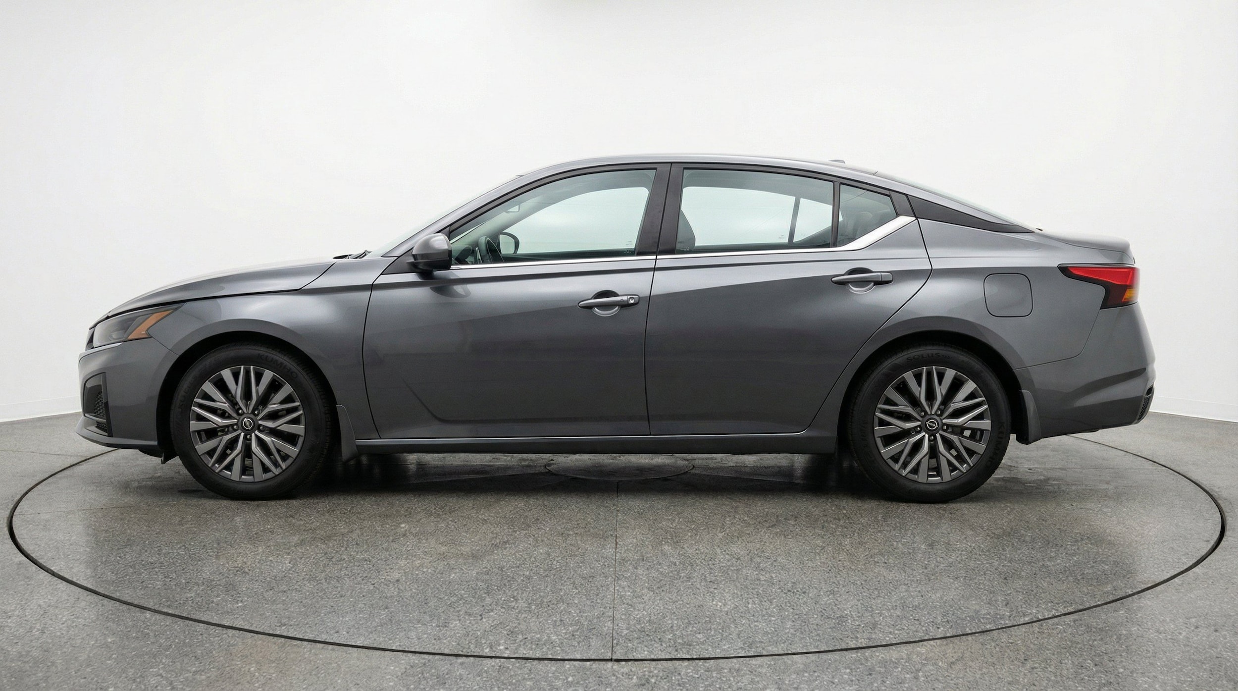 Thumbnail: 2025 Nissan Altima - 3
