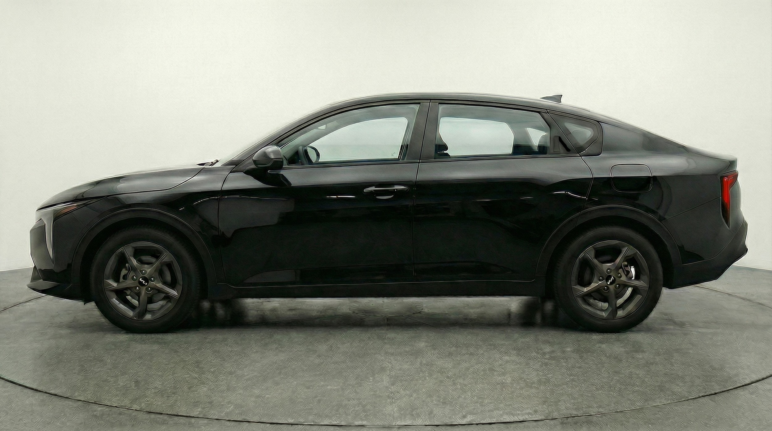 Thumbnail: 2025 Kia K4 - 4