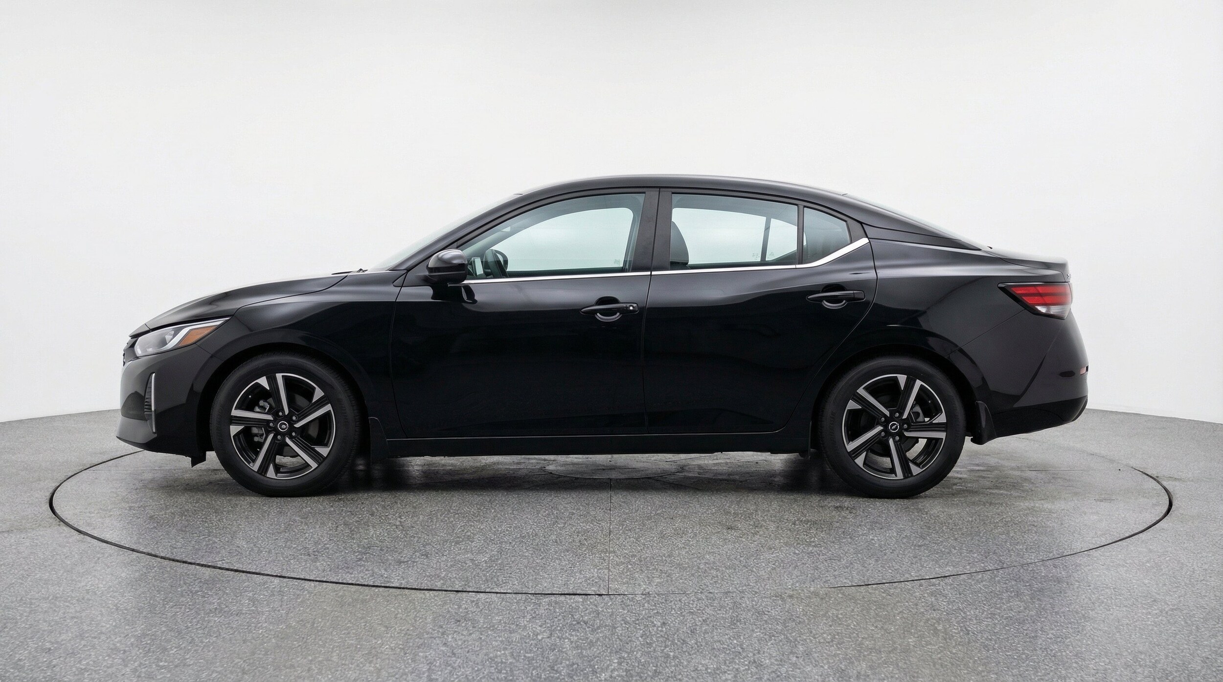Thumbnail: 2025 Nissan Sentra - 5
