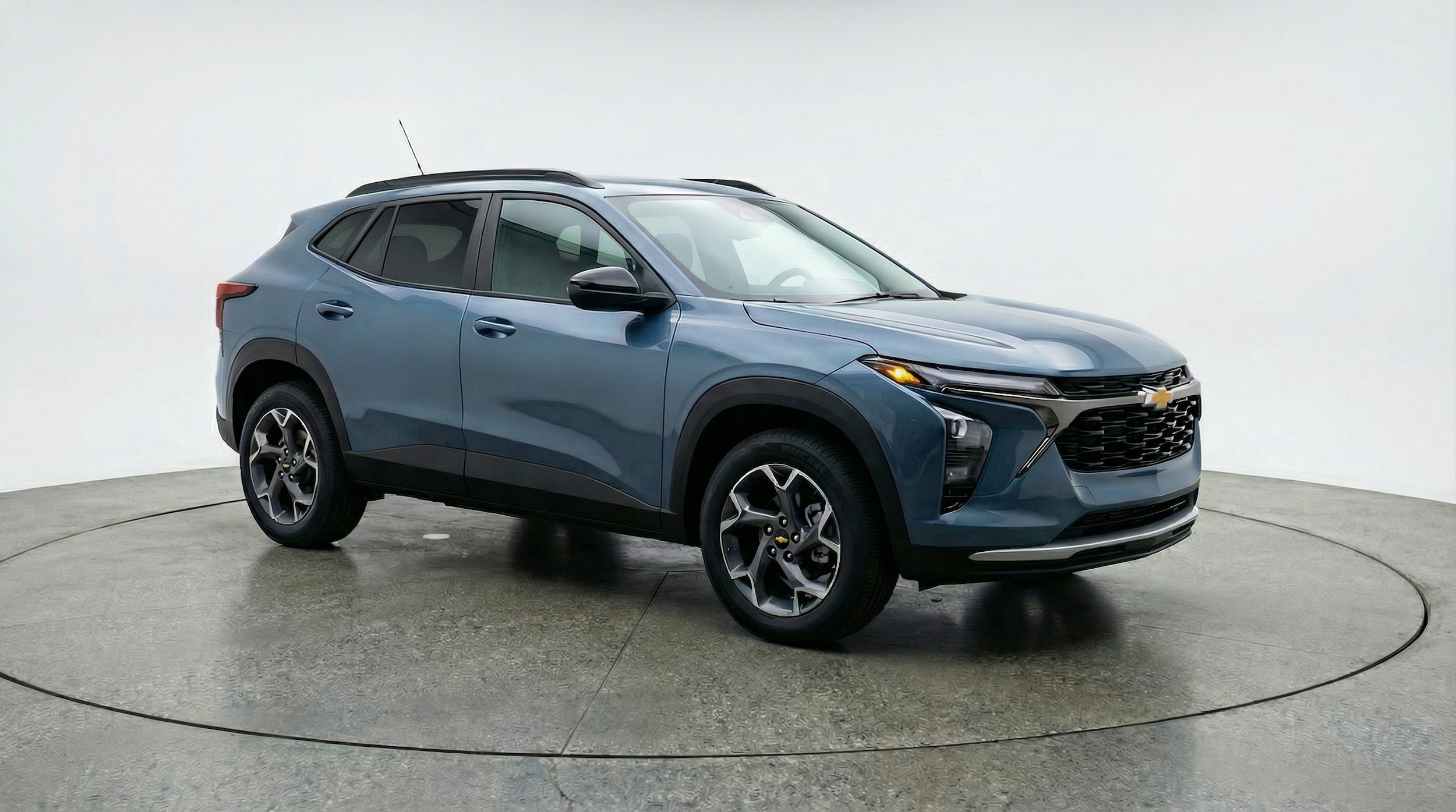 Thumbnail: 2025 Chevrolet Trax - 1