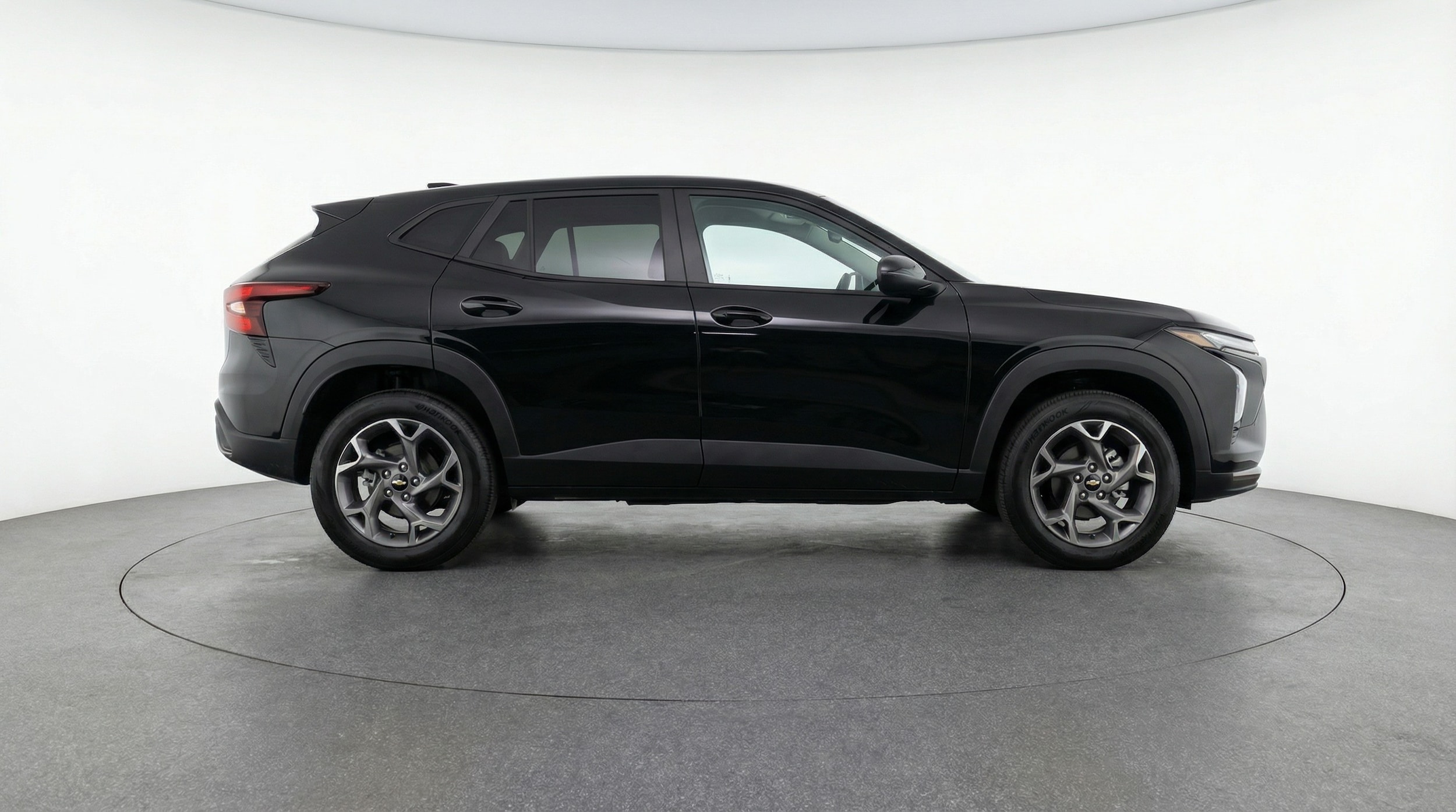 Thumbnail: 2025 Chevrolet Trax - 8