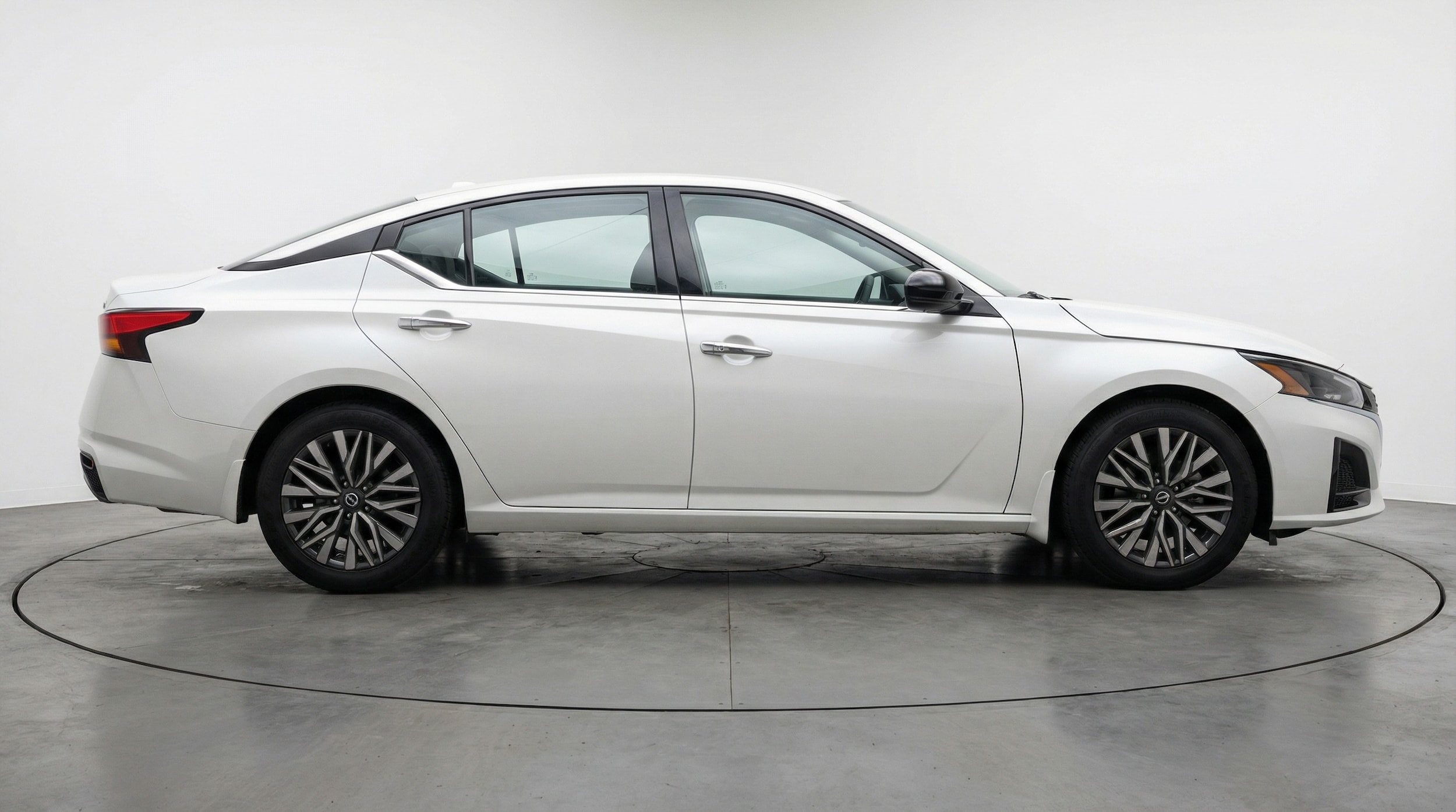 Thumbnail: 2025 Nissan Altima - 8