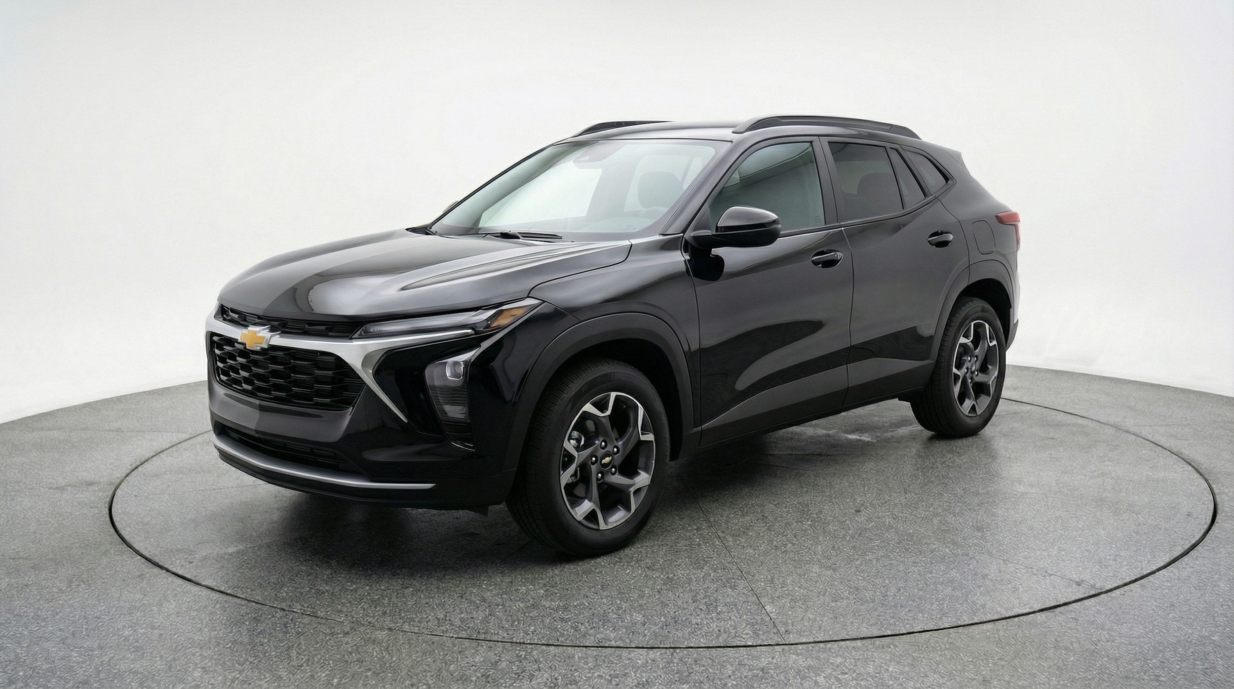 Thumbnail: 2025 Chevrolet Trax - 3