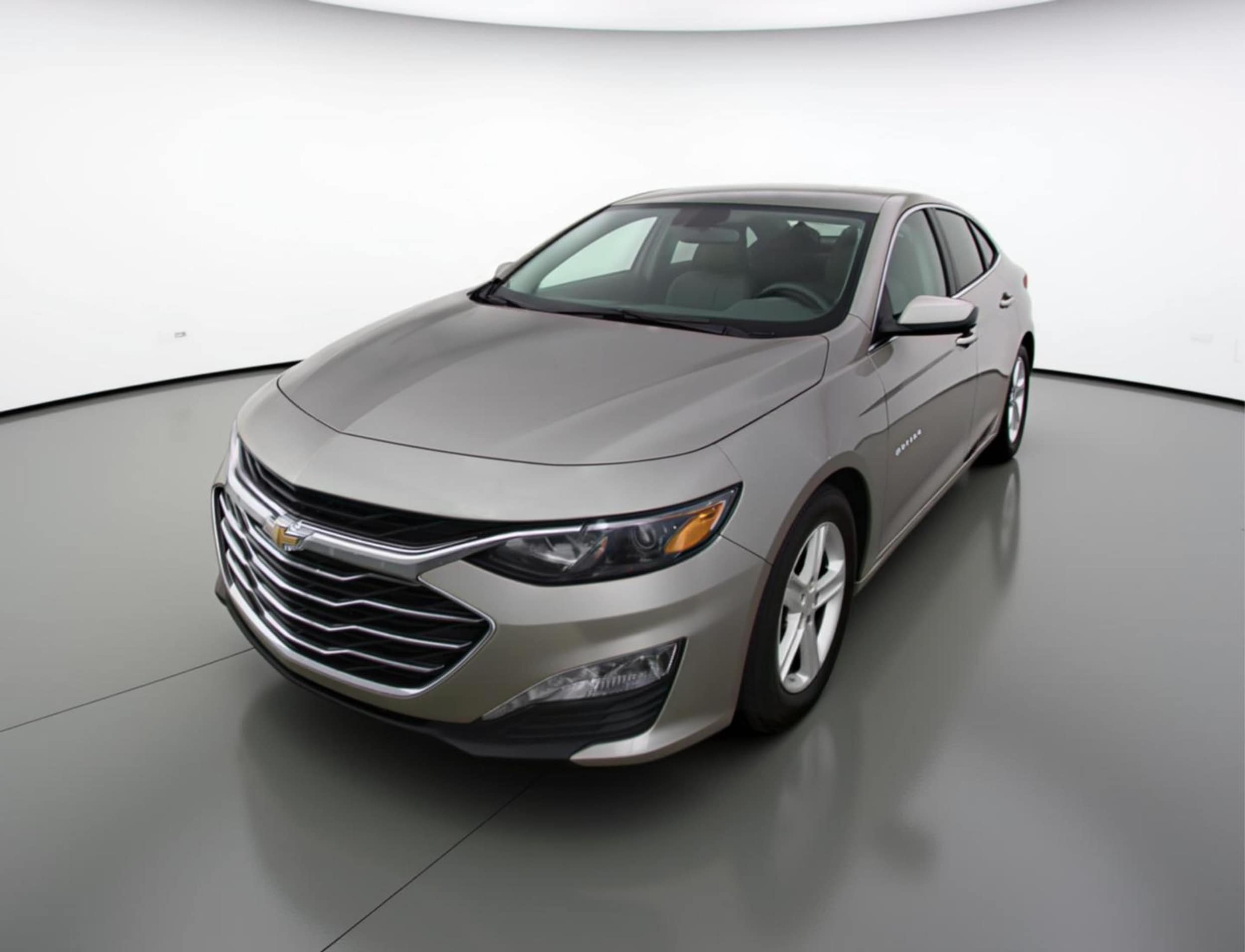 Thumbnail: 2024 Chevrolet Malibu - 3