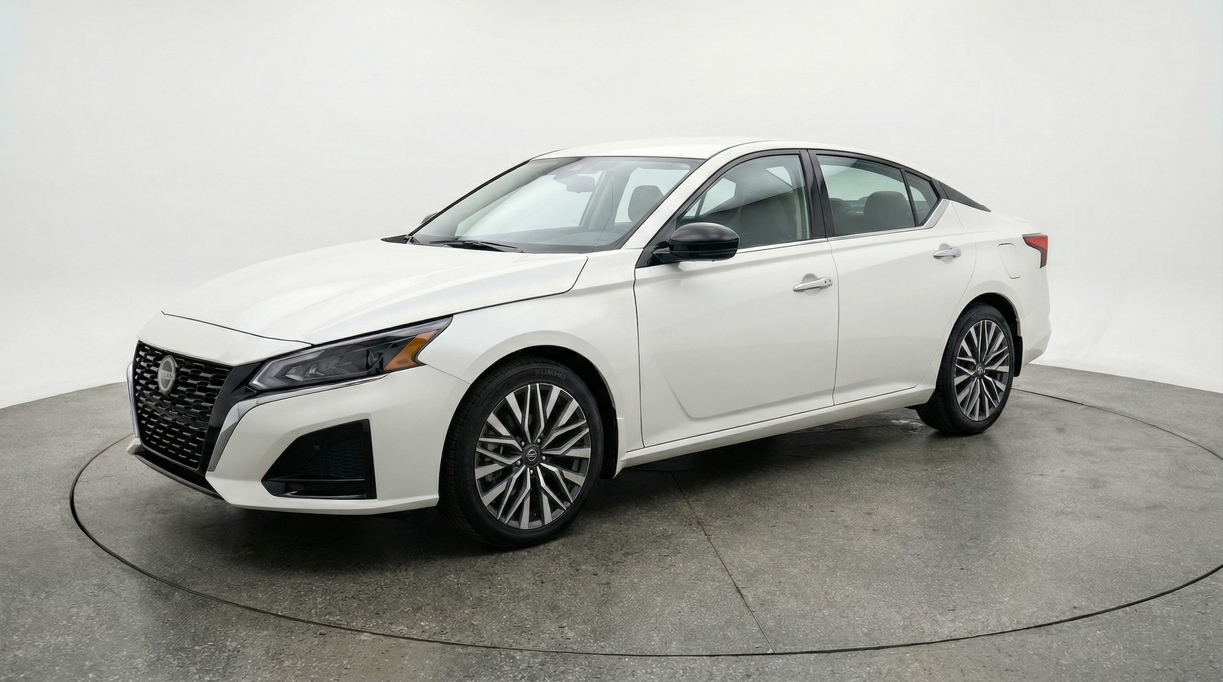 Thumbnail: 2025 Nissan Altima - 3