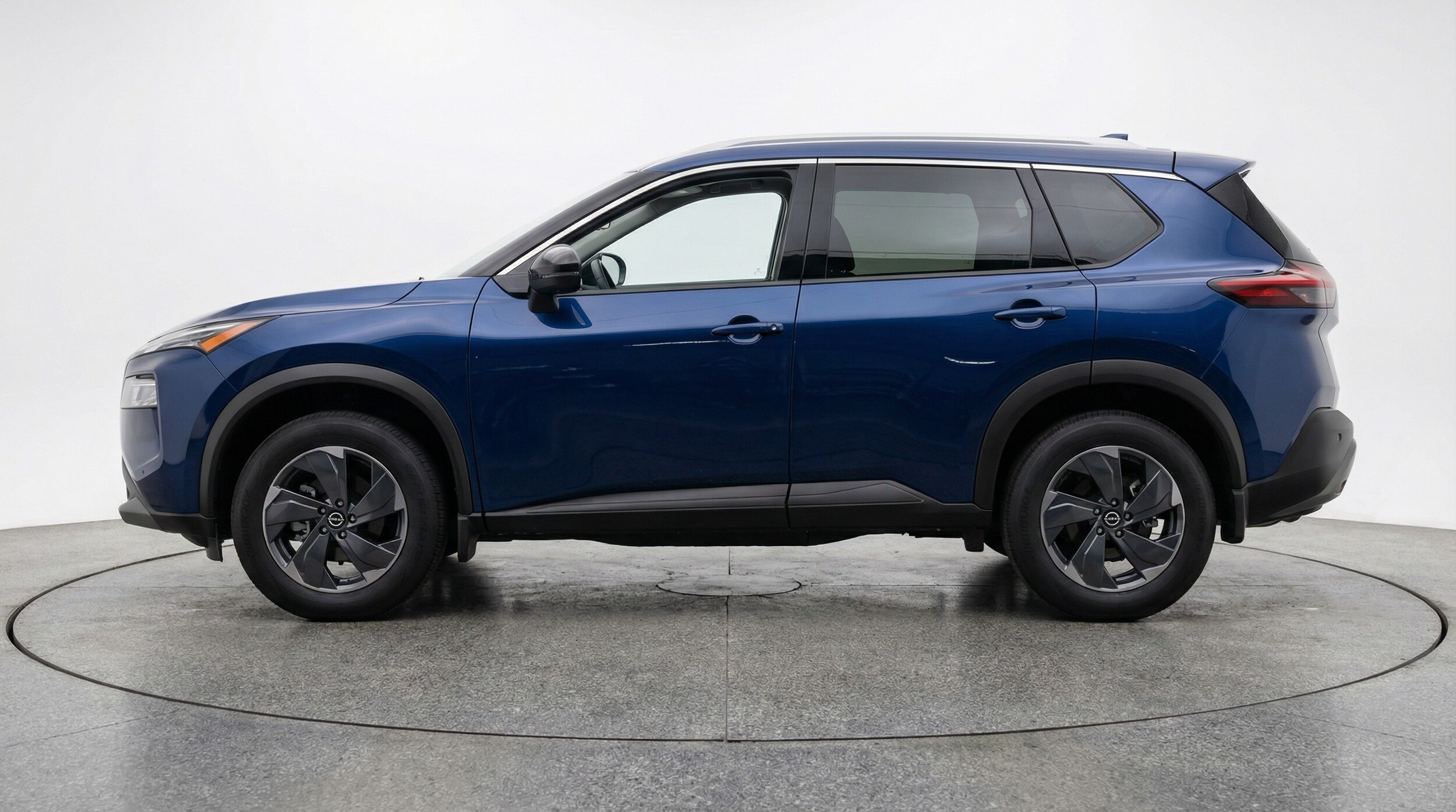 Thumbnail: 2025 Nissan Rogue - 4