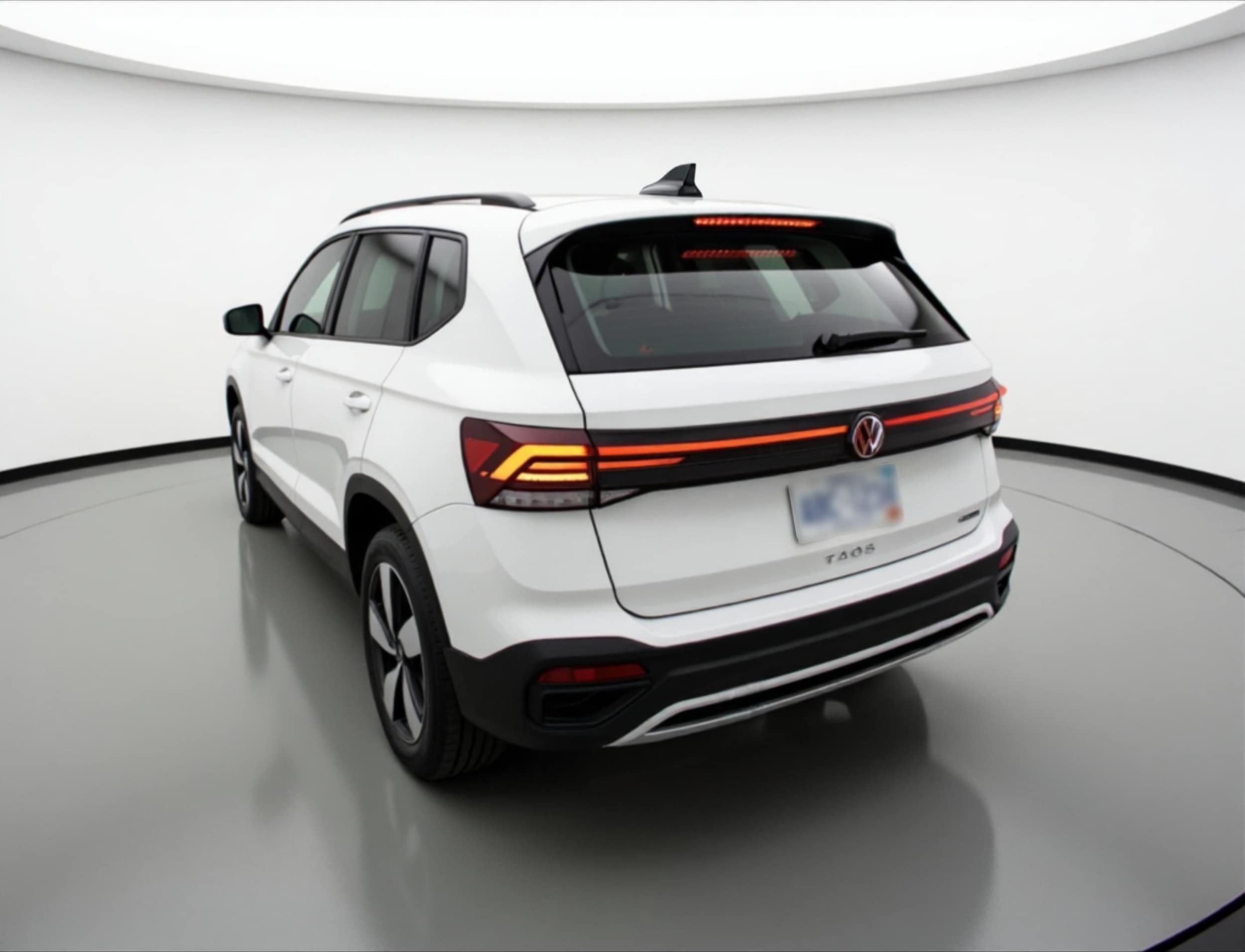 Thumbnail: 2025 Volkswagen Taos - 5