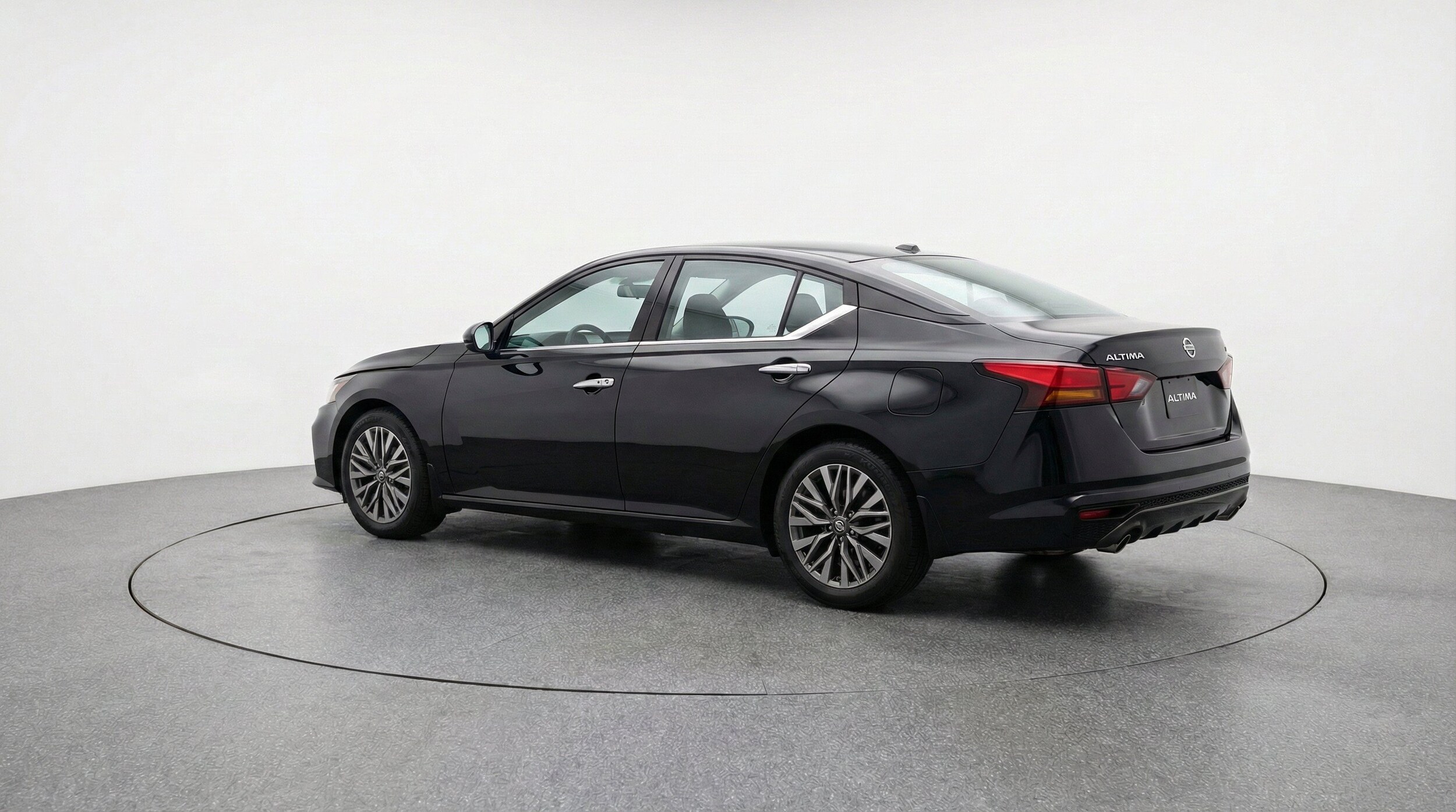Thumbnail: 2025 Nissan Altima - 6