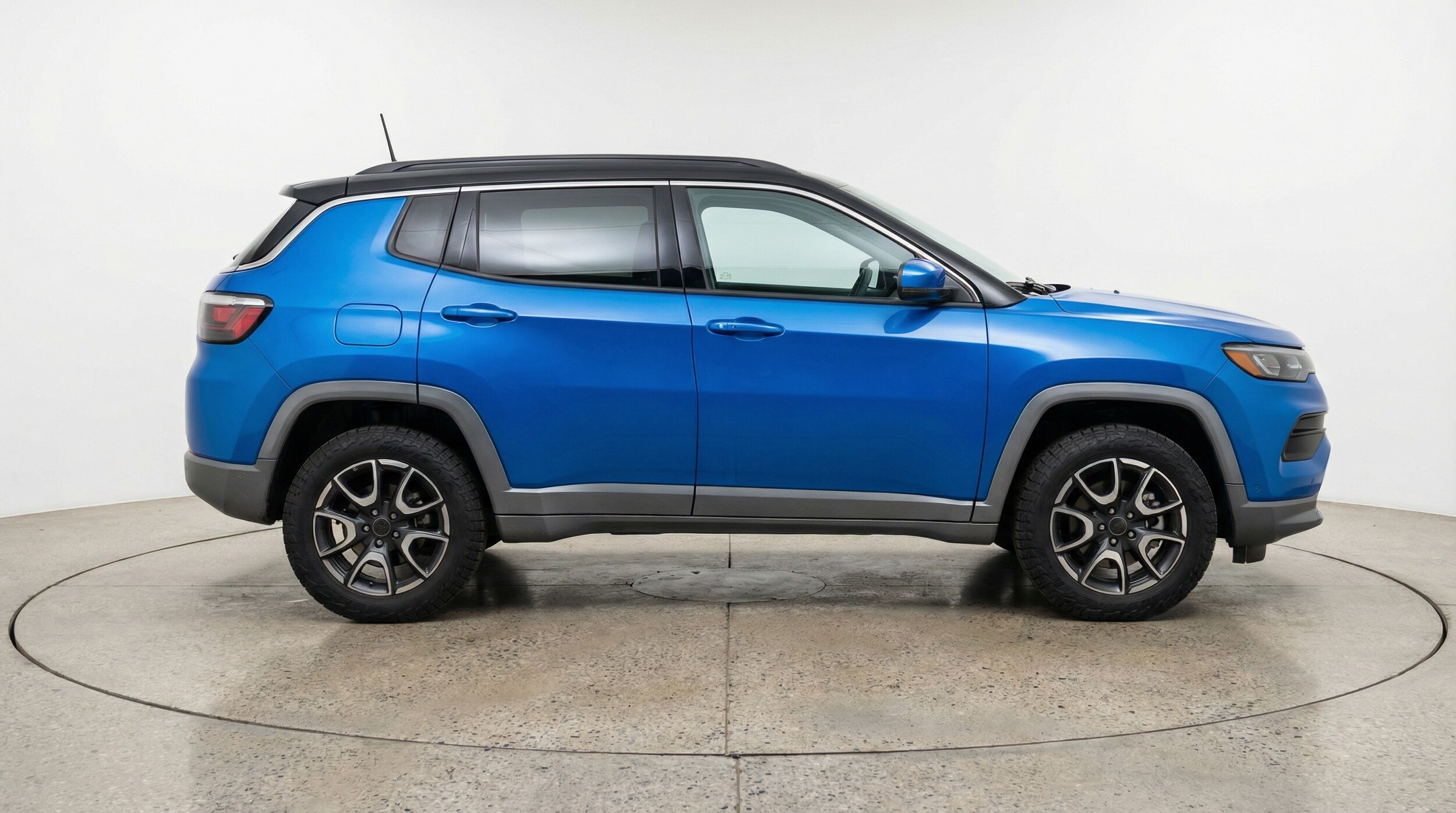 Thumbnail: 2025 Jeep Compass - 8