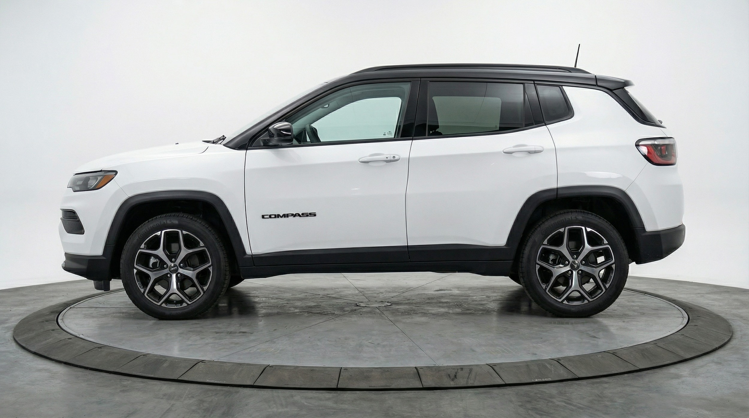 Thumbnail: 2025 Jeep Compass - 4