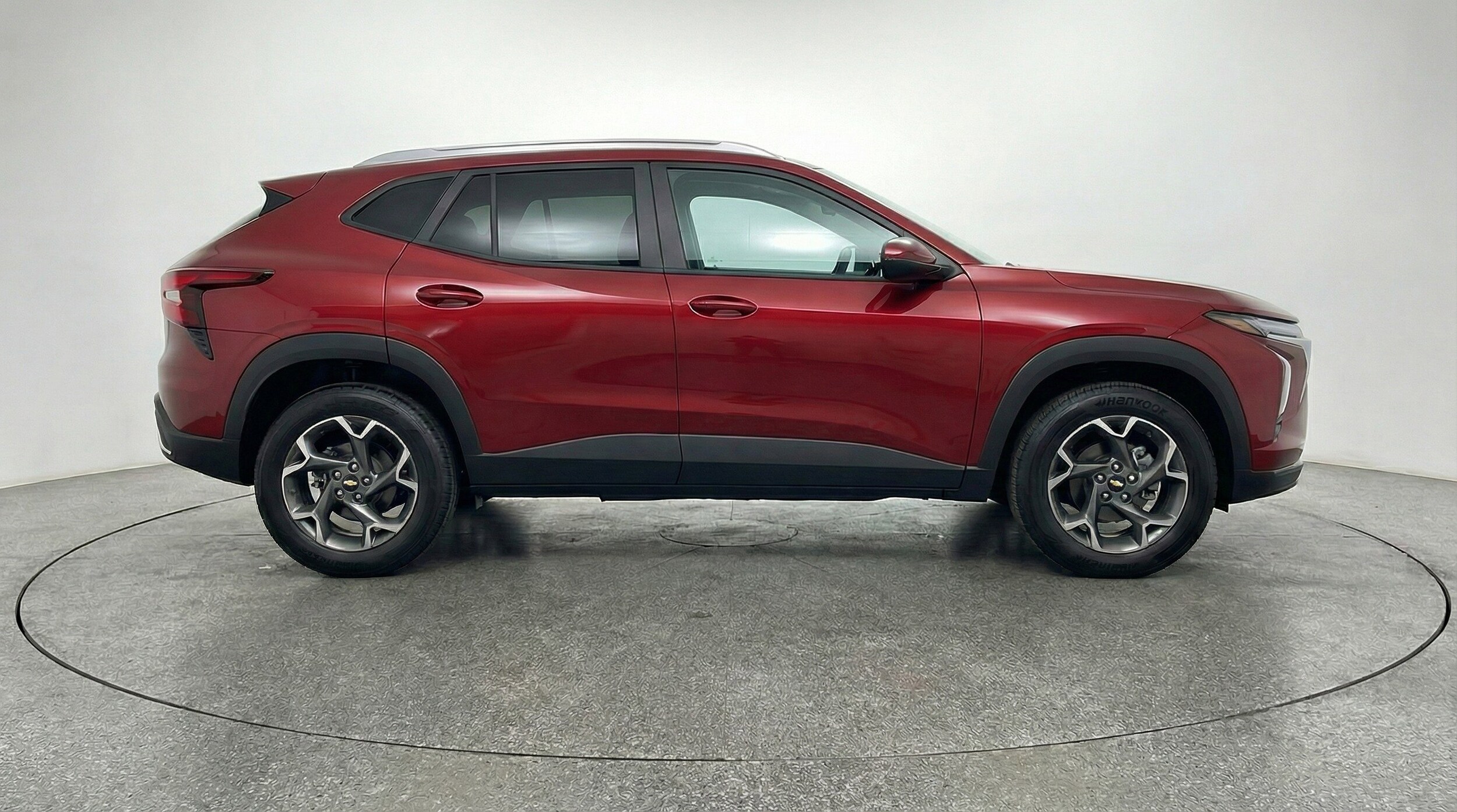 Thumbnail: 2025 Chevrolet Trax - 9