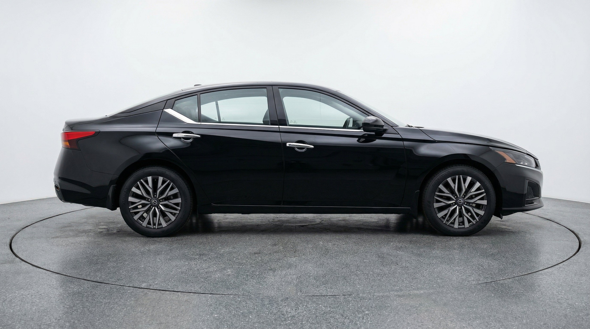 Thumbnail: 2025 Nissan Altima - 11