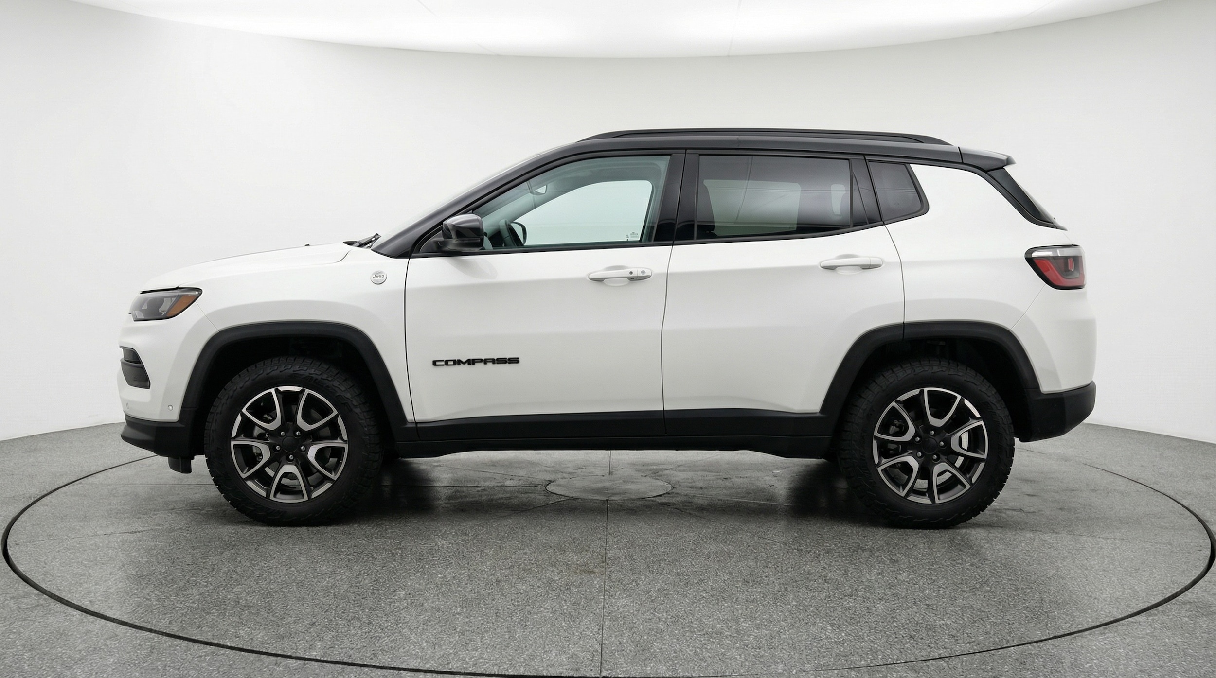 Thumbnail: 2025 Jeep Compass - 4