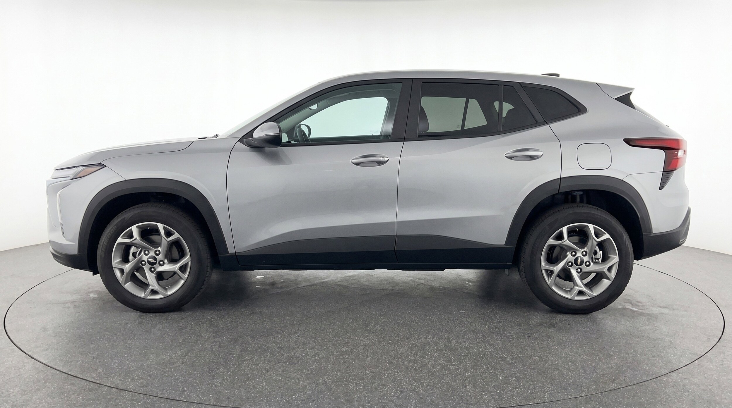 Thumbnail: 2025 Chevrolet Trax - 5