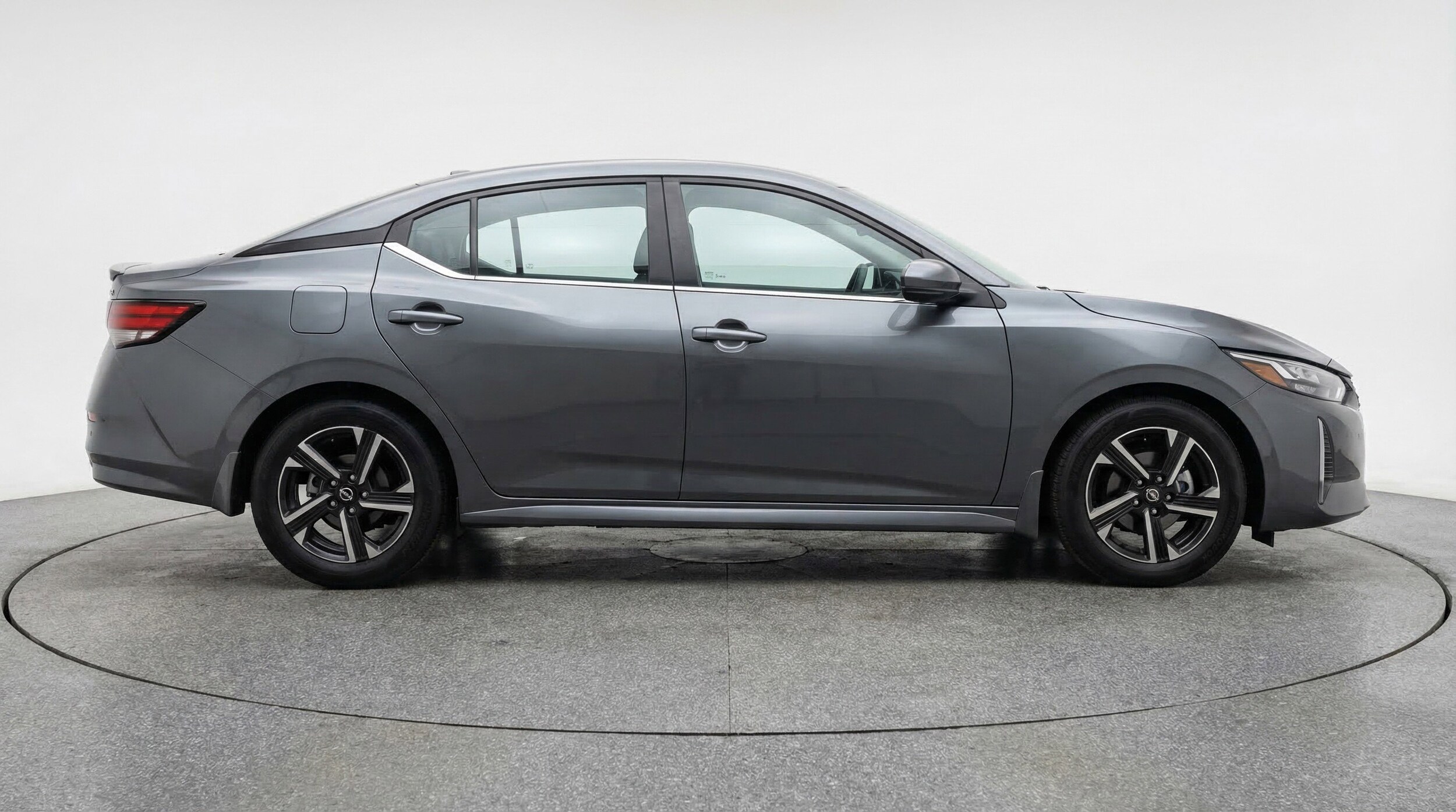 Thumbnail: 2025 Nissan Sentra - 9