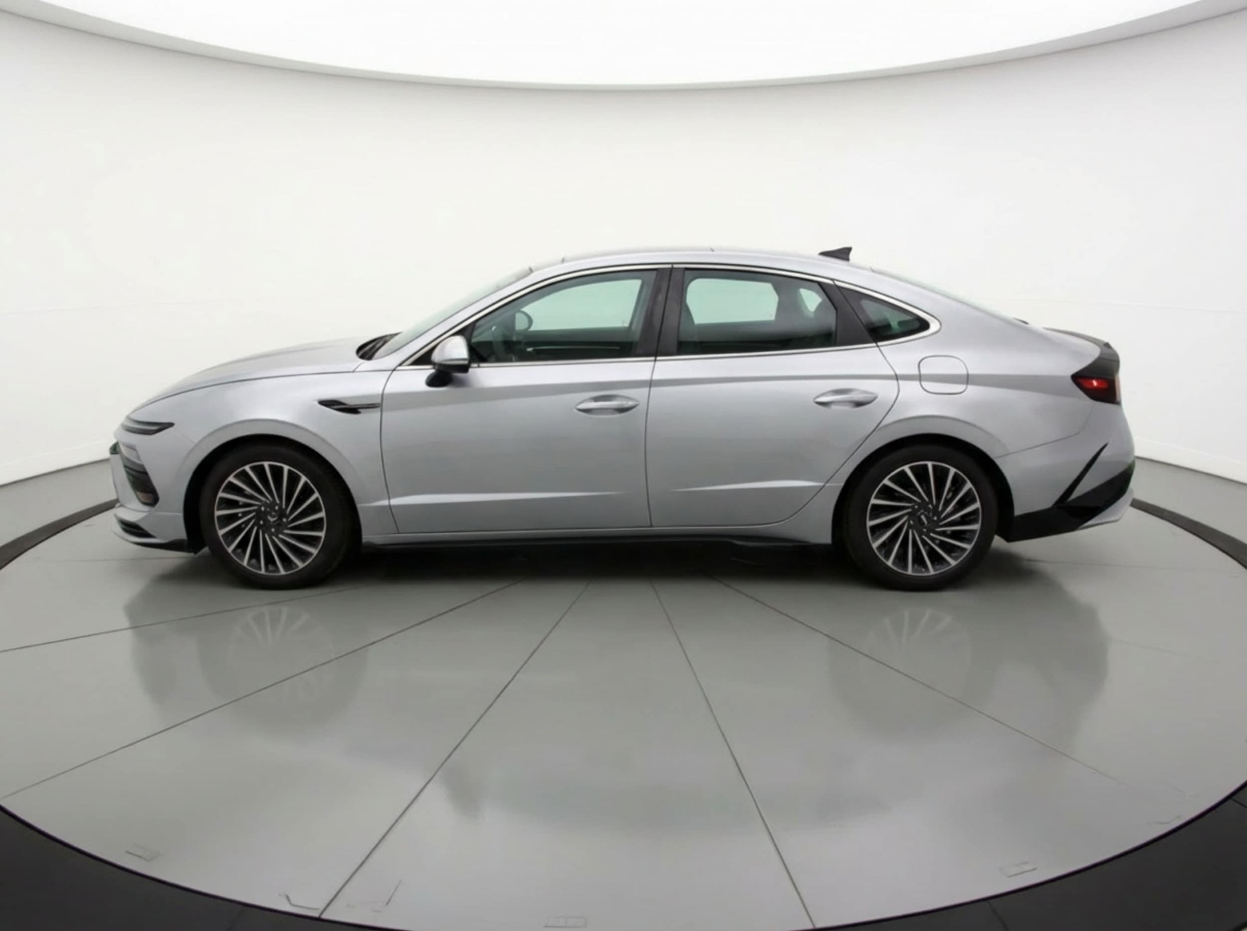 Thumbnail: 2025 Hyundai Sonata - 4