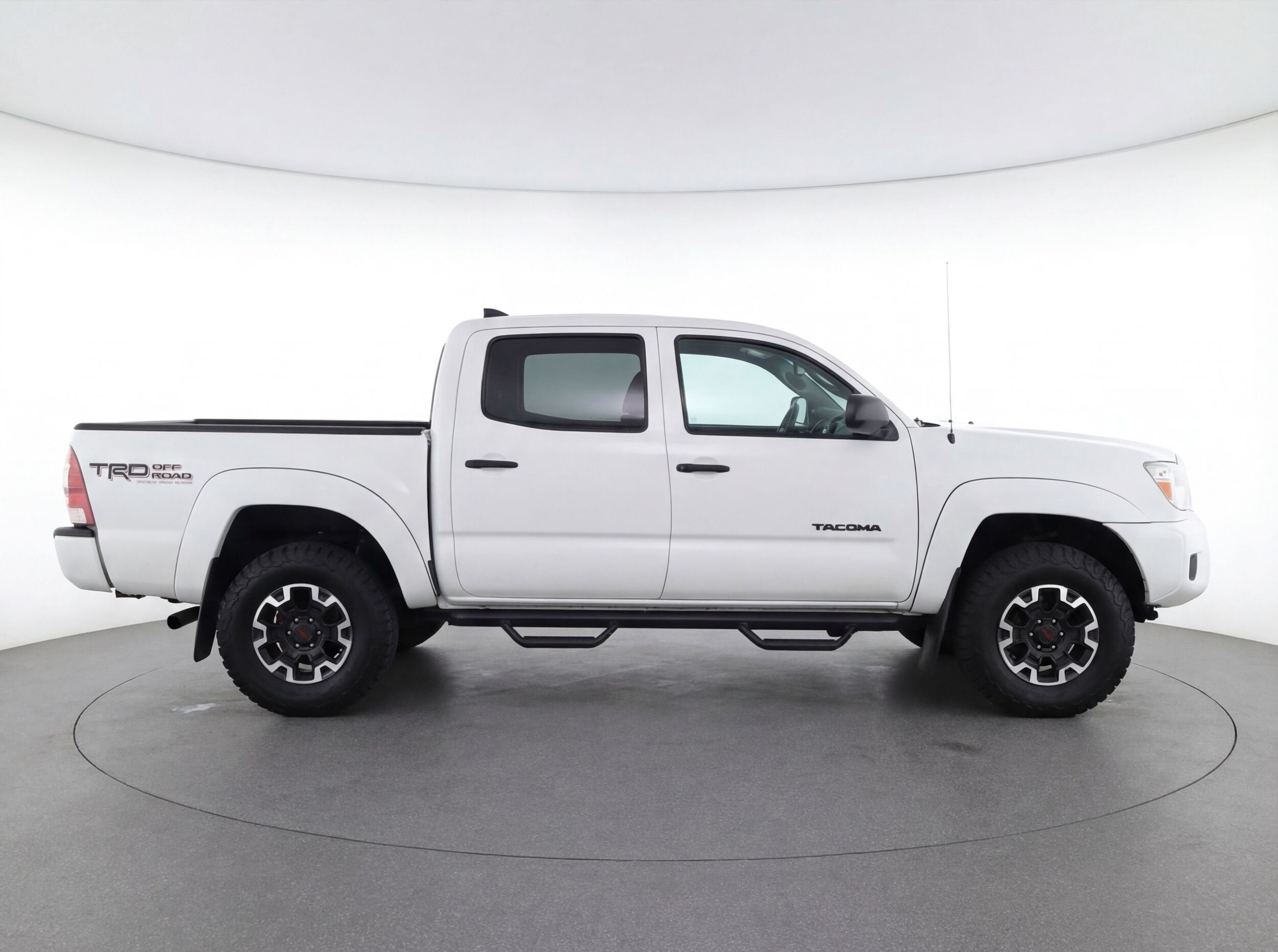 Thumbnail: 2025 Toyota Tacoma - 9