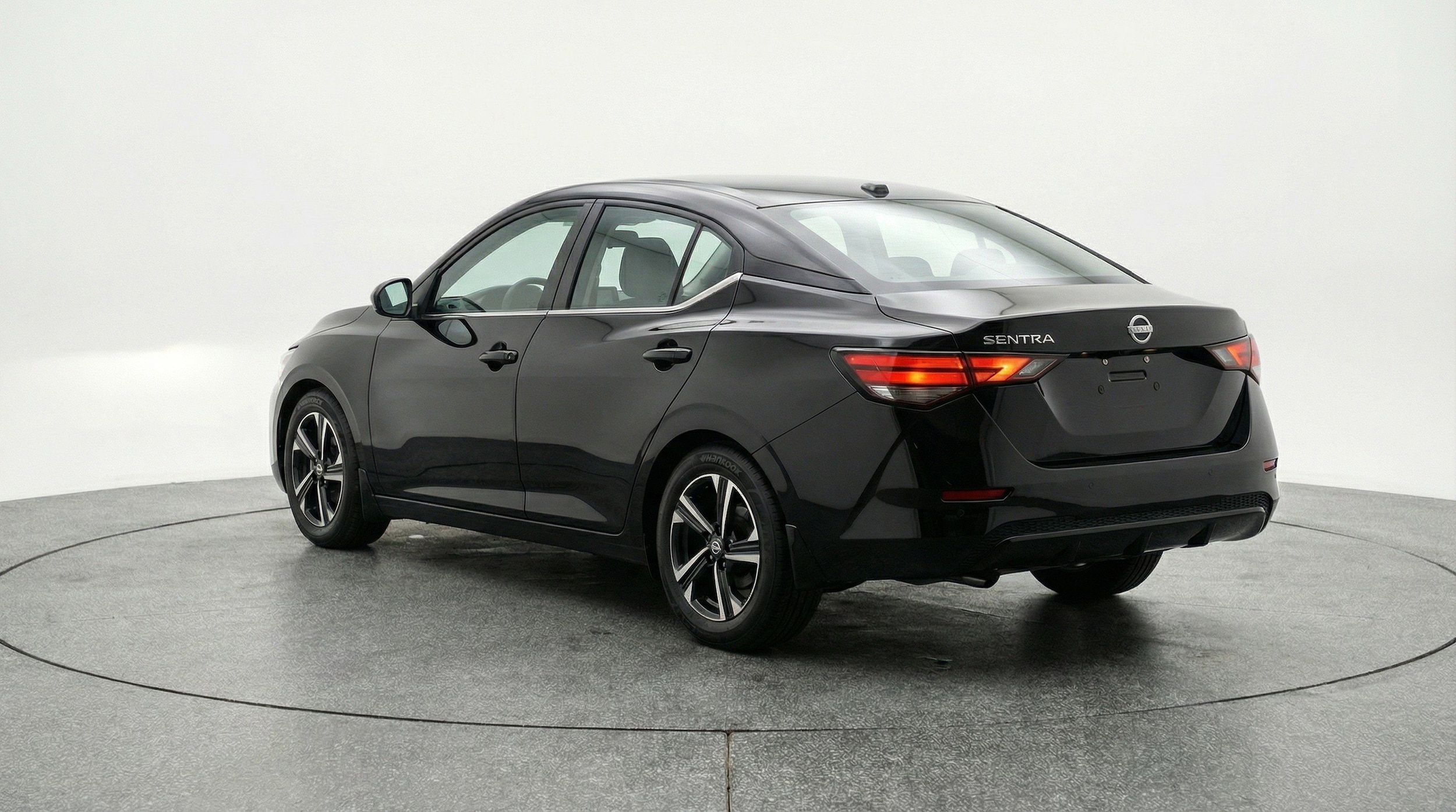 Thumbnail: 2025 Nissan Sentra - 5