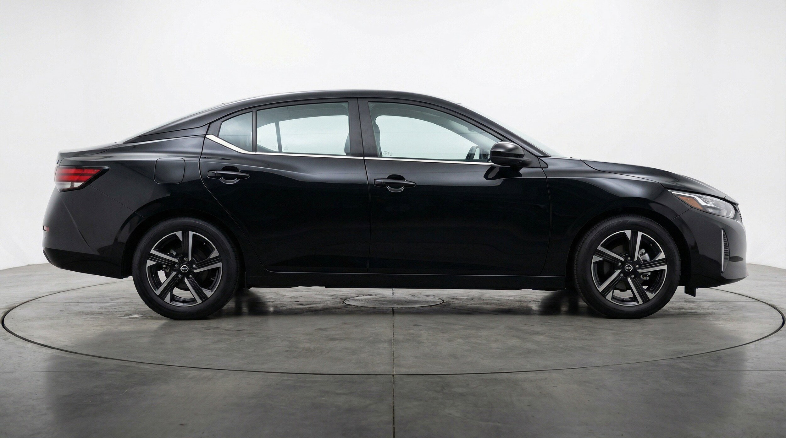 Thumbnail: 2025 Nissan Sentra - 9