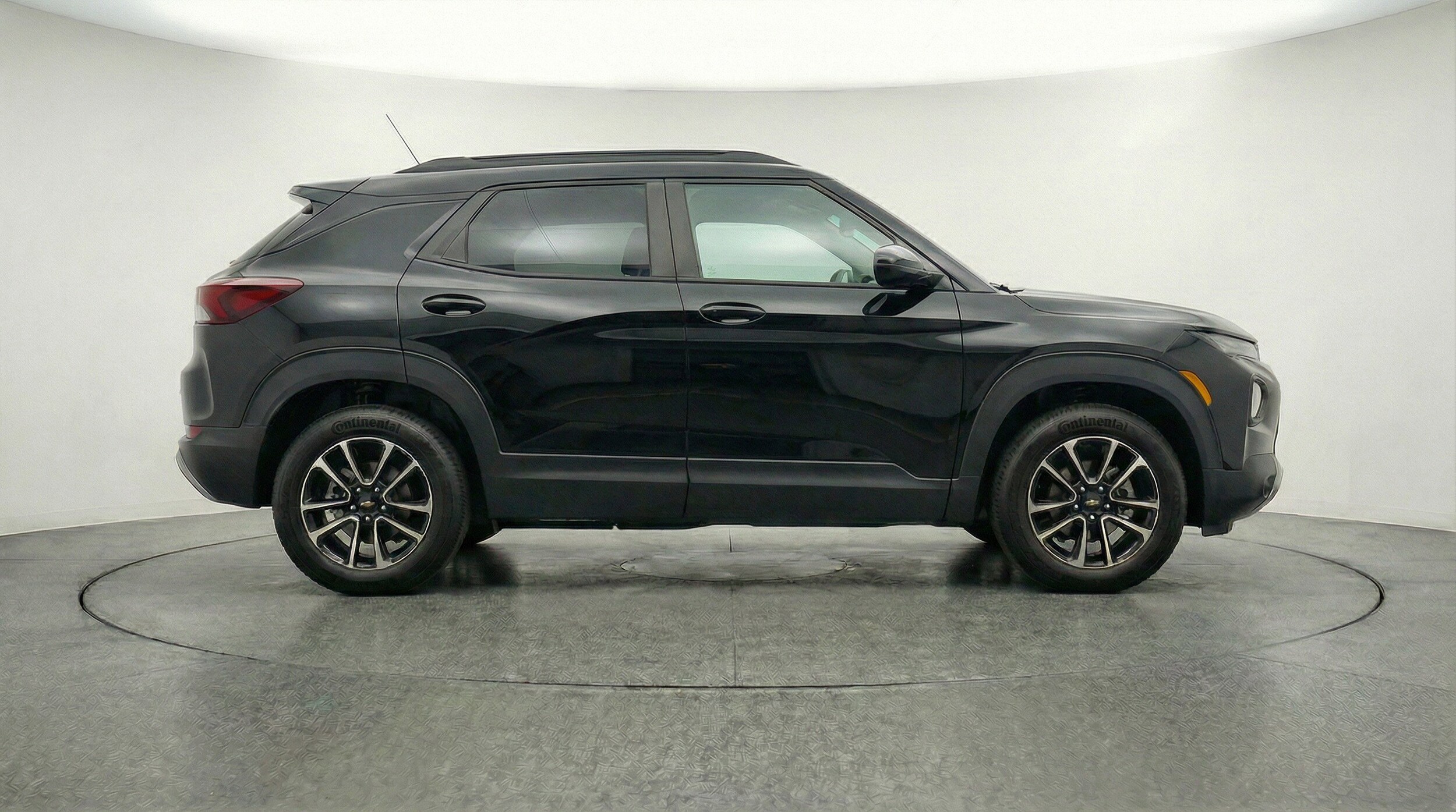 Thumbnail: 2025 Chevrolet TrailBlazer - 9