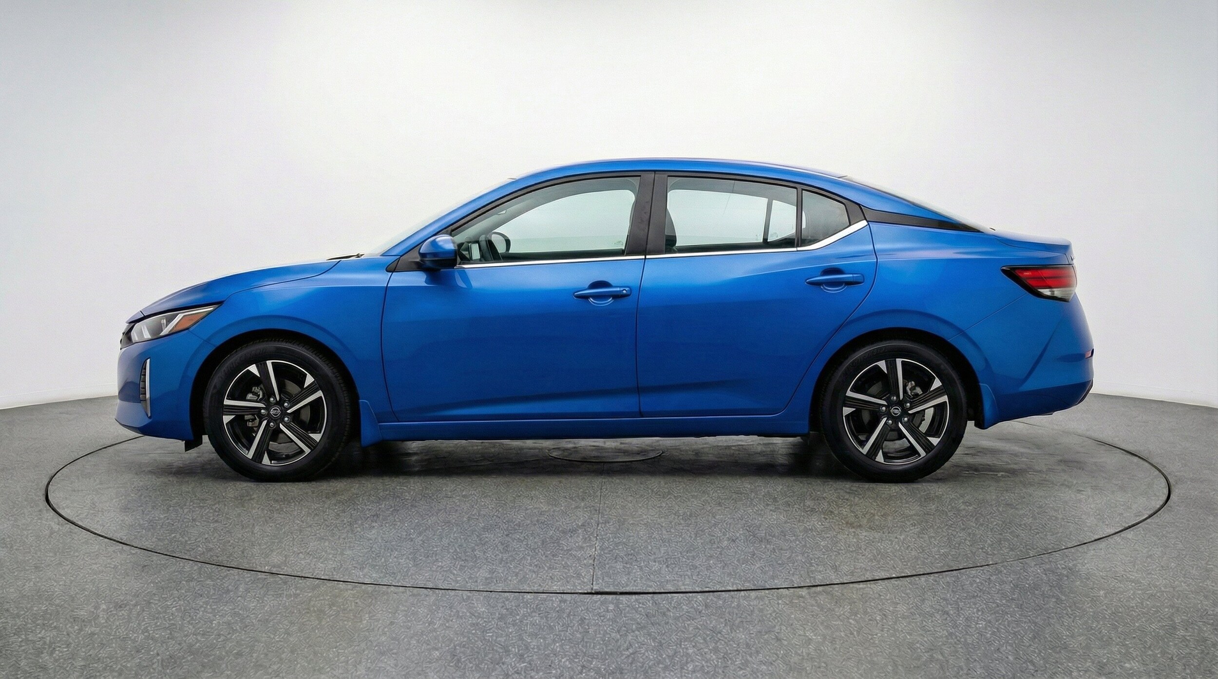 Thumbnail: 2025 Nissan Sentra - 5
