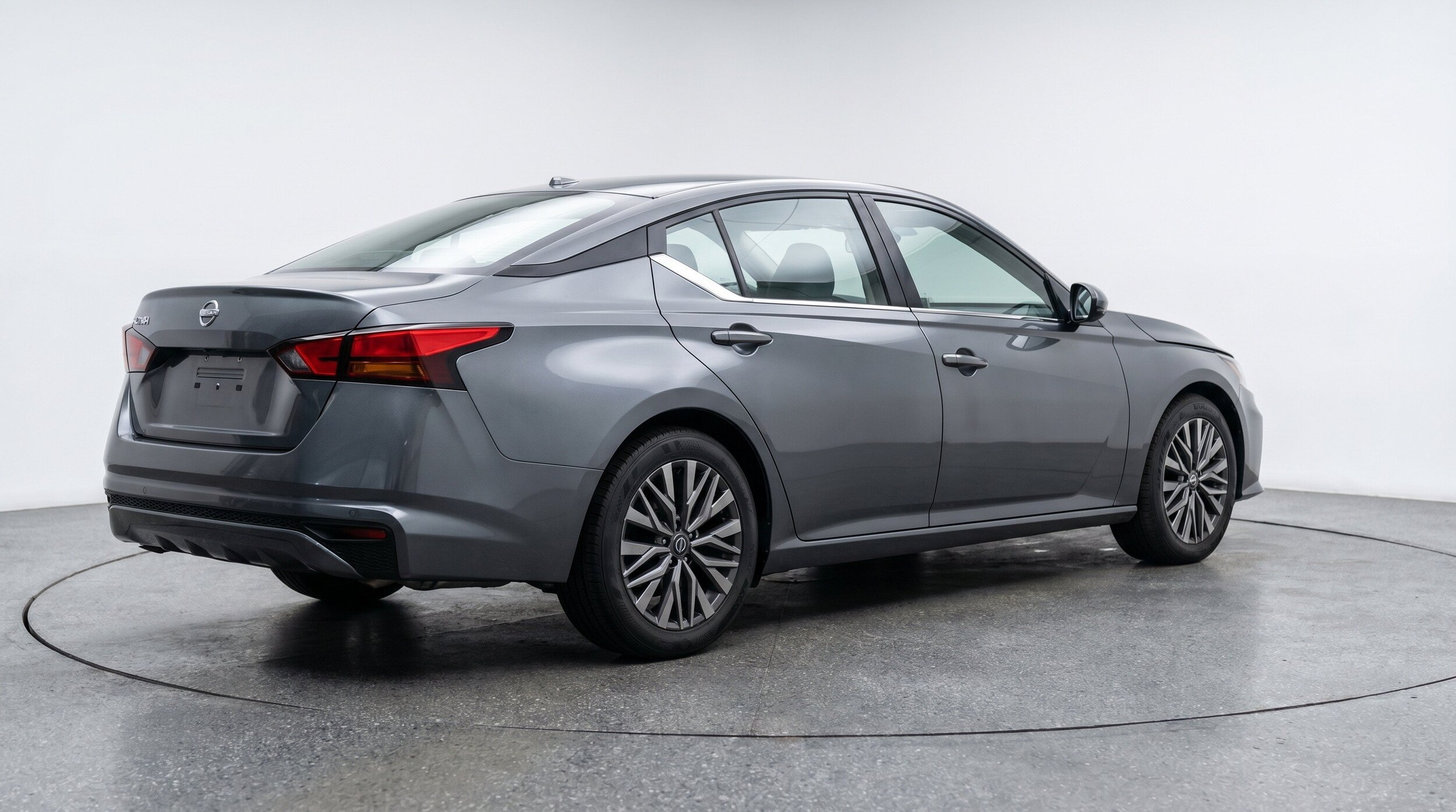 Thumbnail: 2025 Nissan Altima - 9