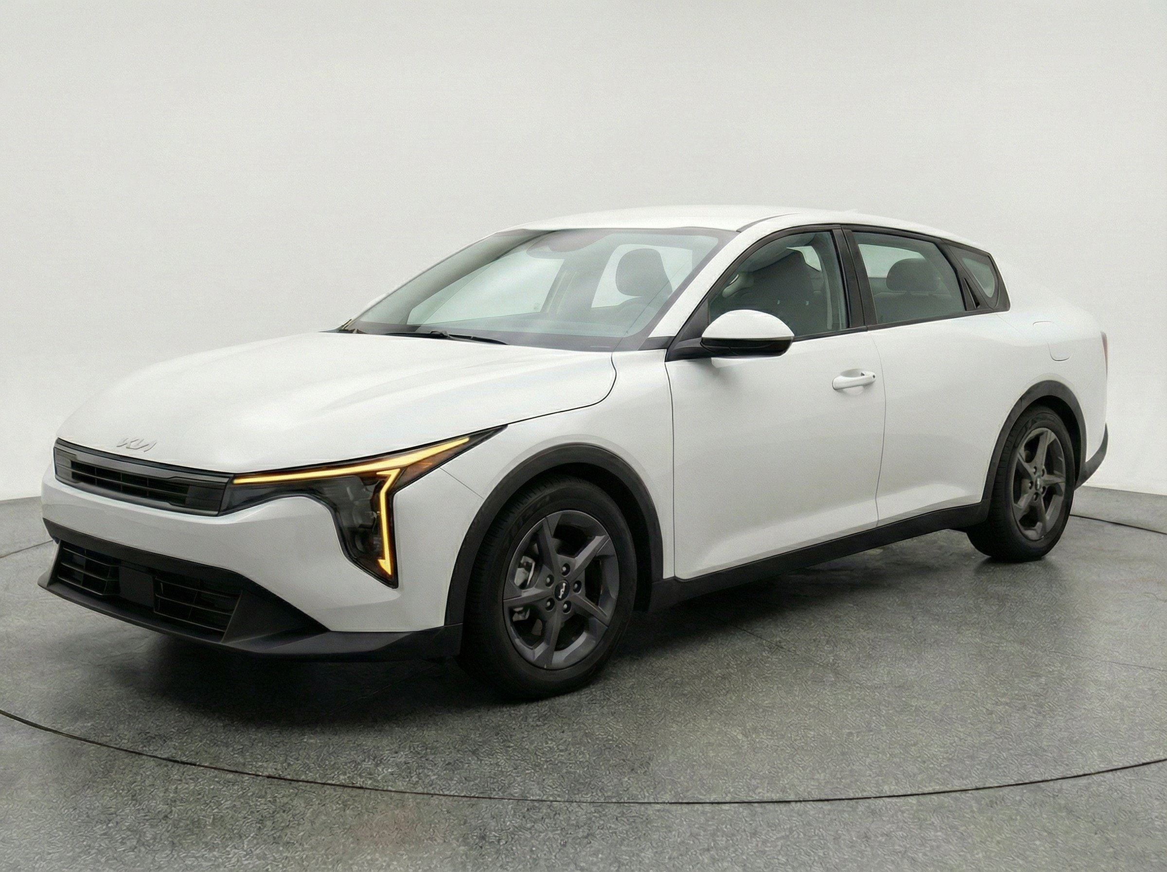 Thumbnail: 2025 Kia K4 - 3