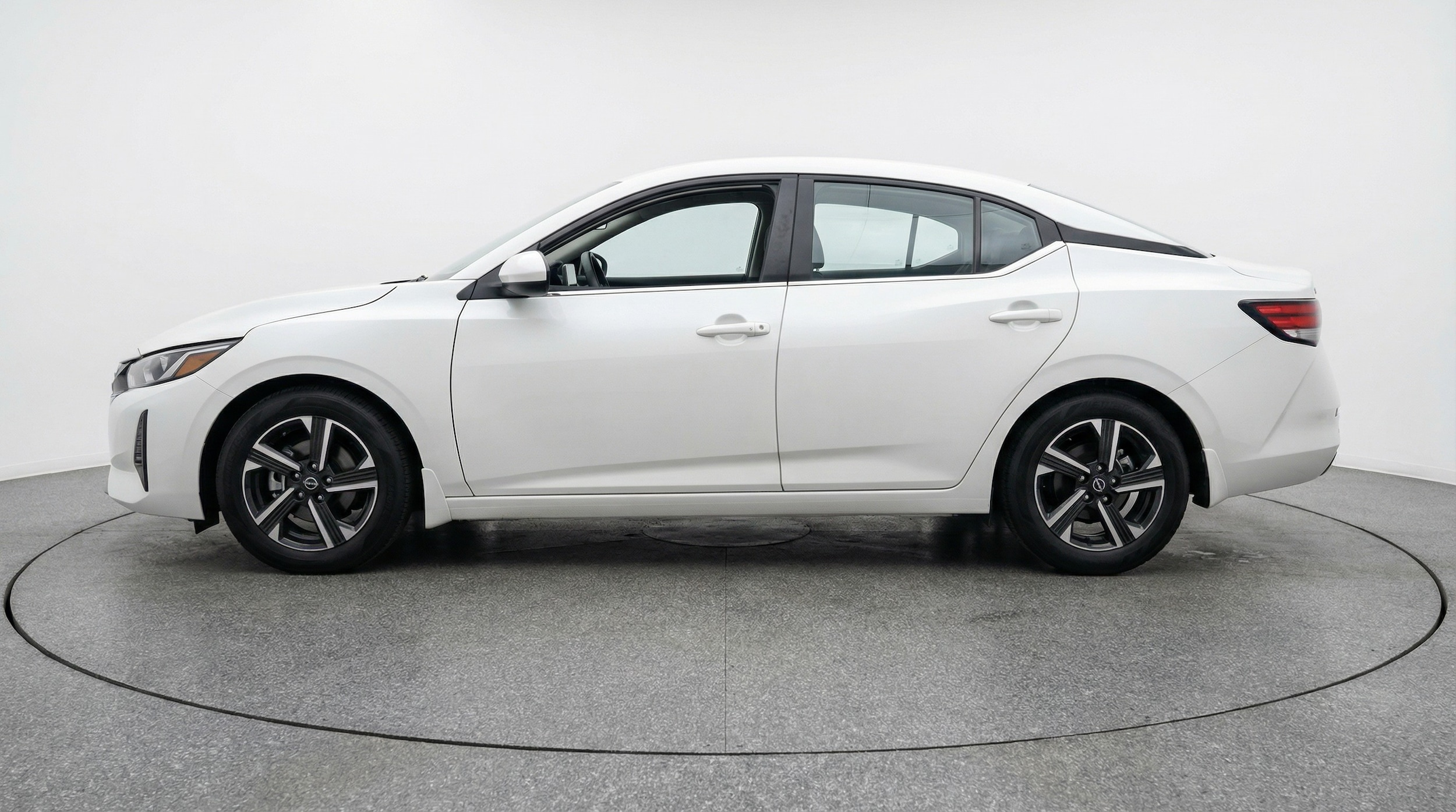 Thumbnail: 2025 Nissan Sentra - 4