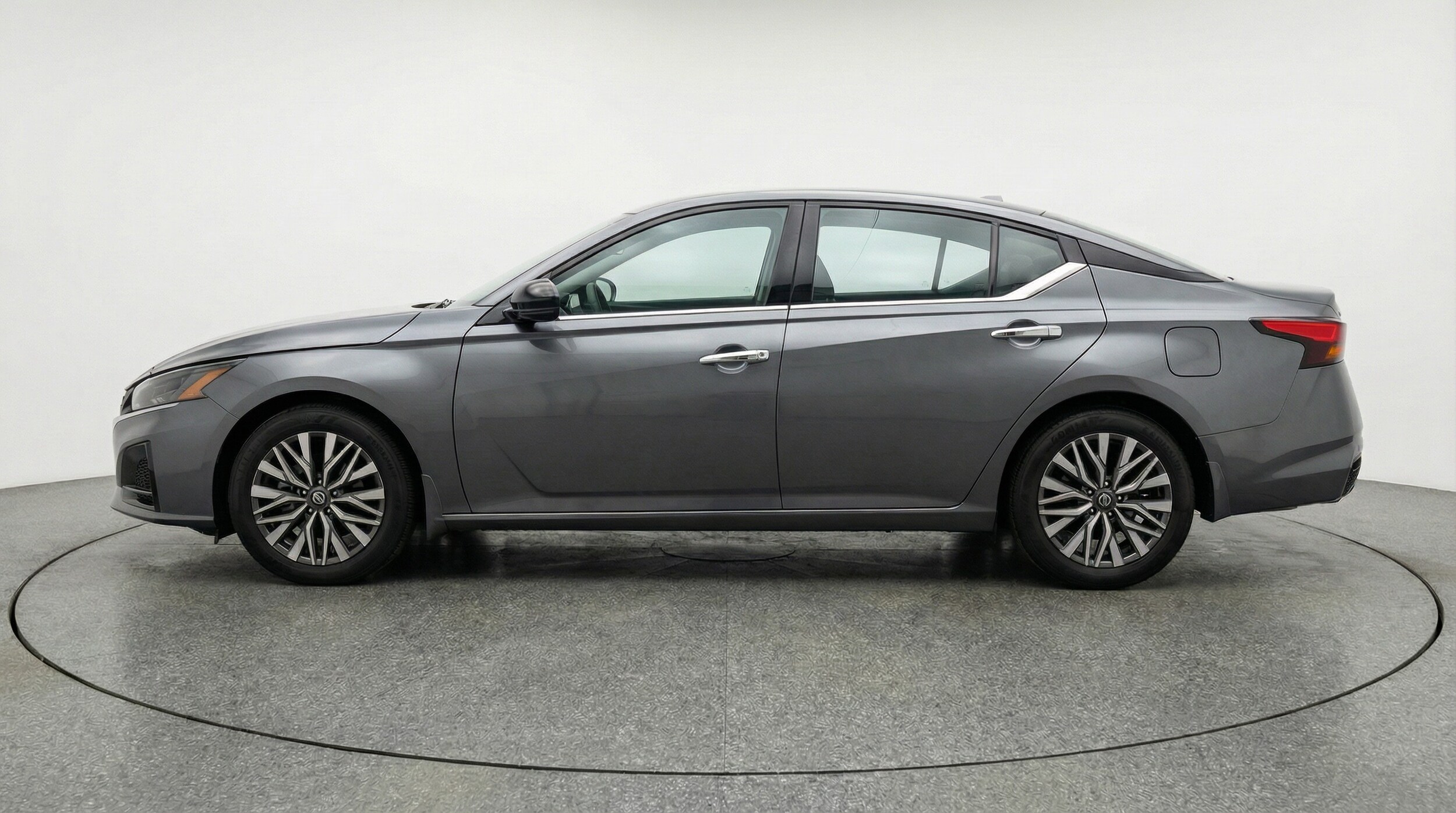 Thumbnail: 2025 Nissan Altima - 4