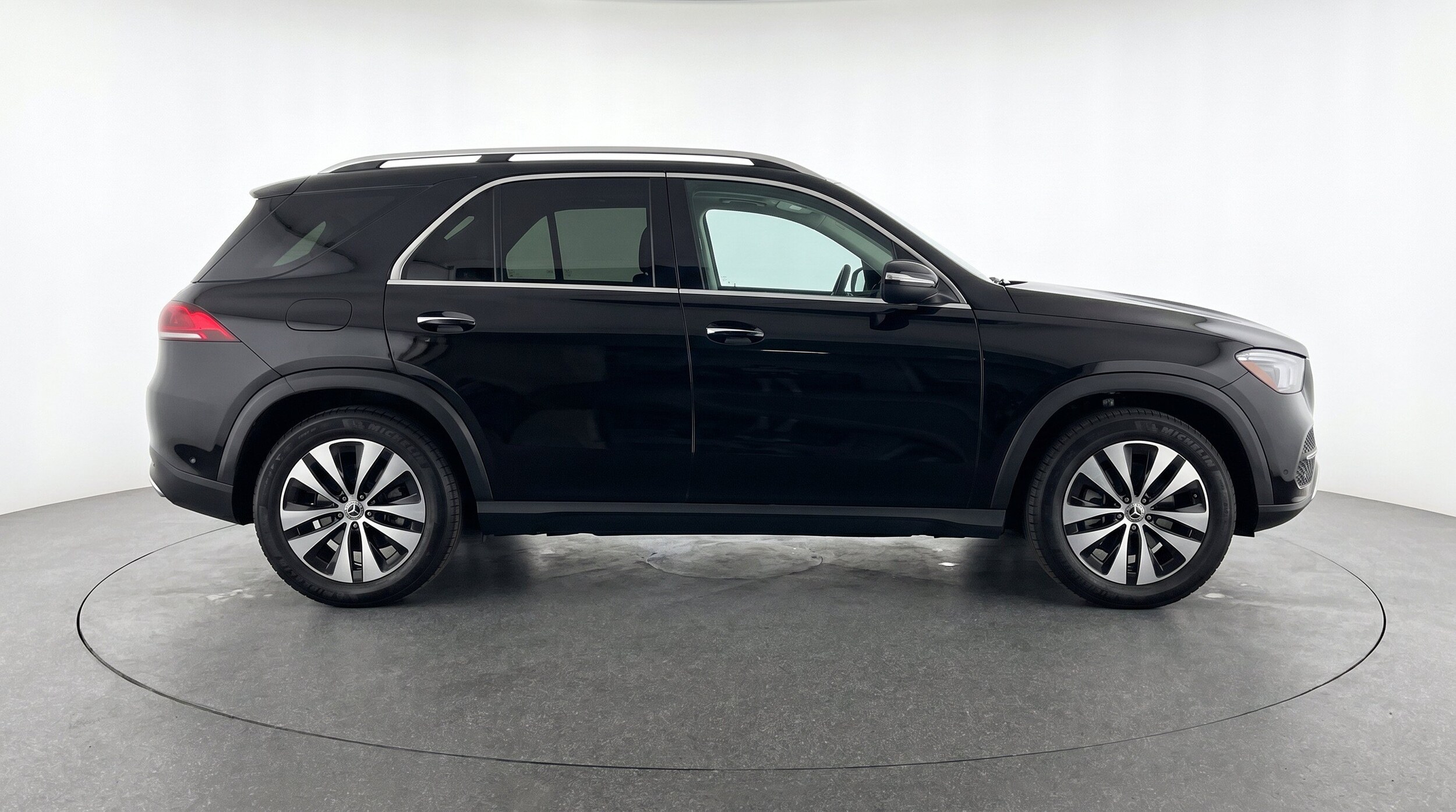Thumbnail: 2026 Mercedes-Benz GLE - 9