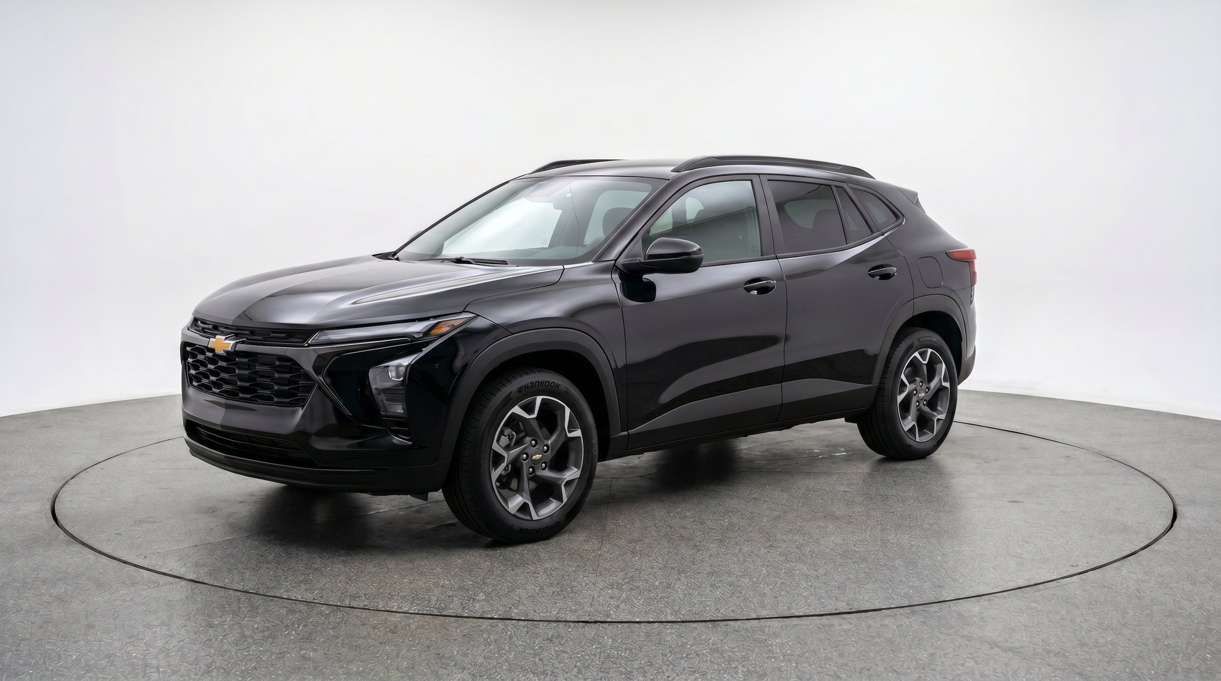 Thumbnail: 2025 Chevrolet Trax - 3
