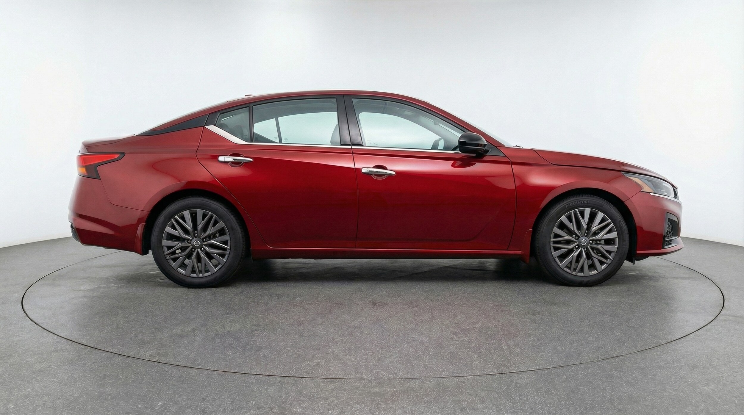 Thumbnail: 2025 Nissan Altima - 8