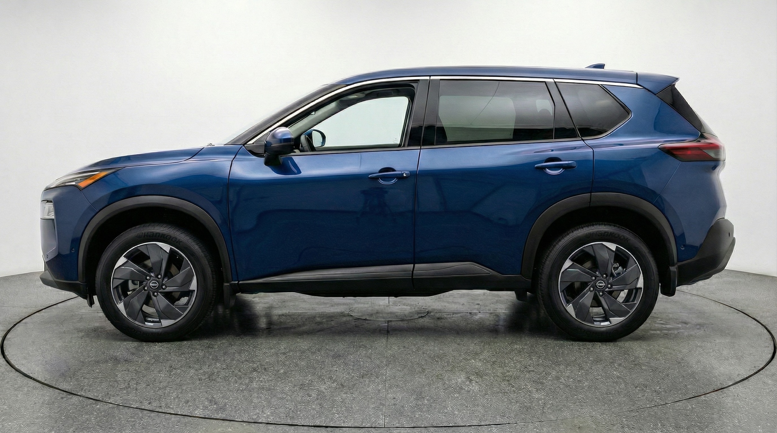 Thumbnail: 2025 Nissan Rogue - 4