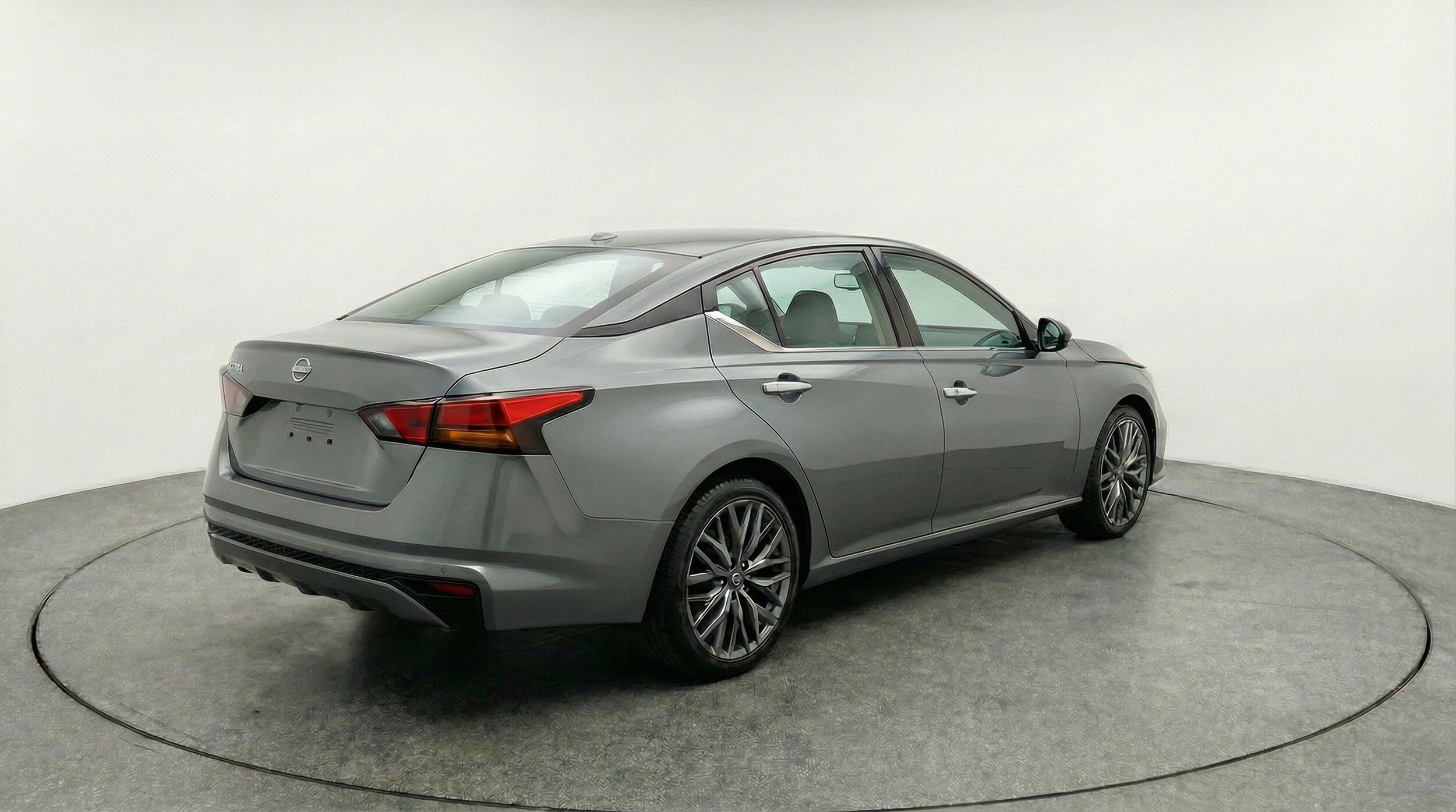 Thumbnail: 2025 Nissan Altima - 9