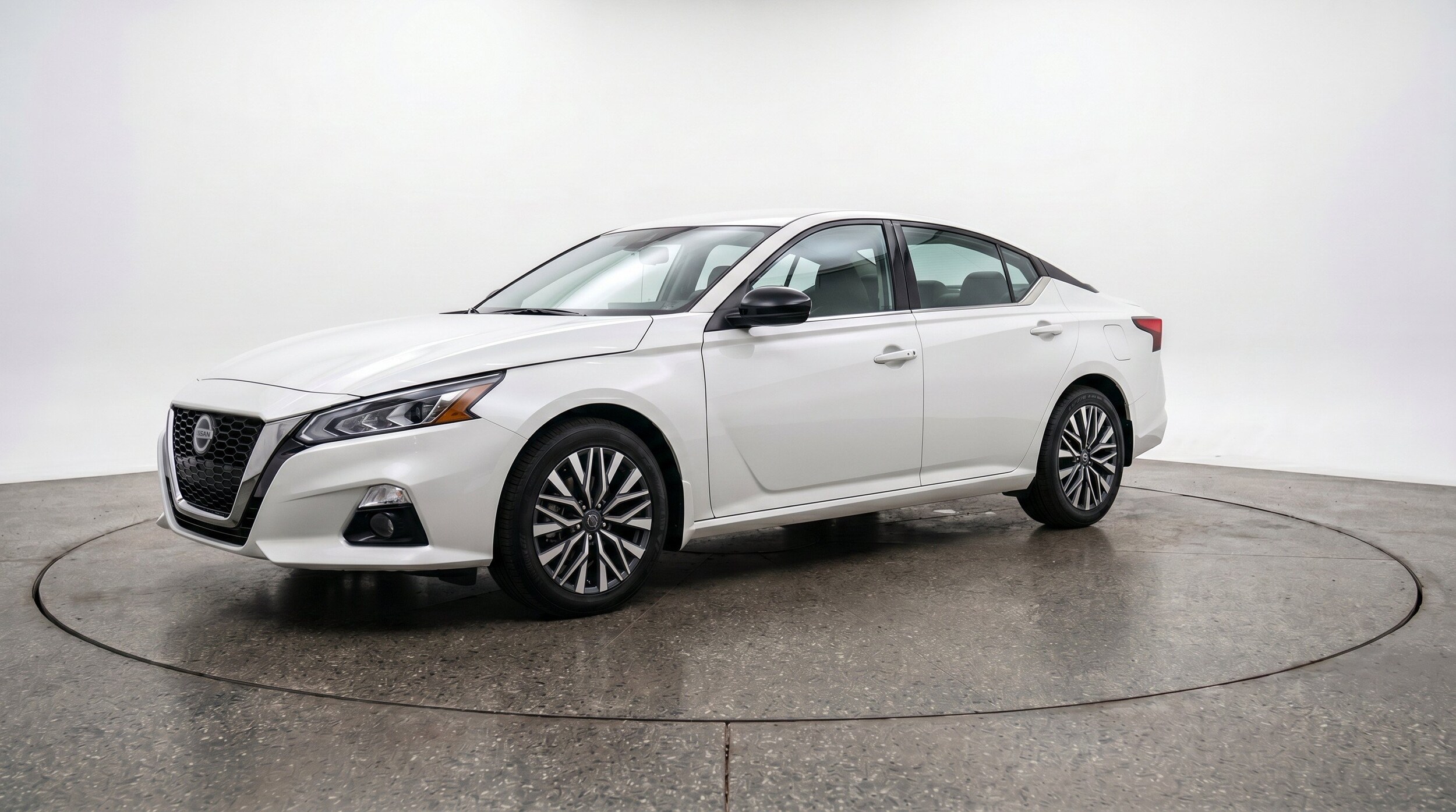 Thumbnail: 2025 Nissan Altima - 2