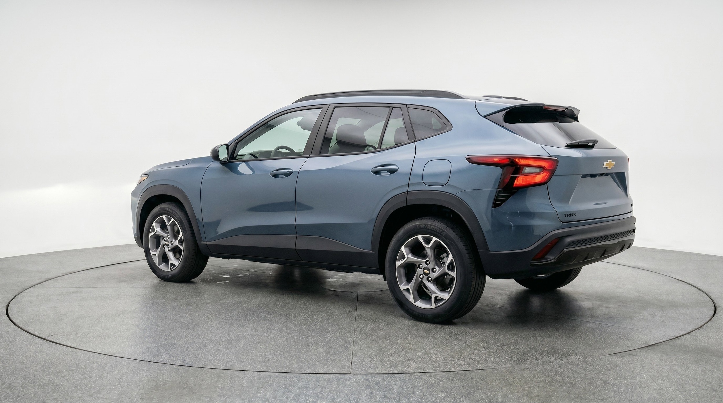 Thumbnail: 2025 Chevrolet Trax - 5
