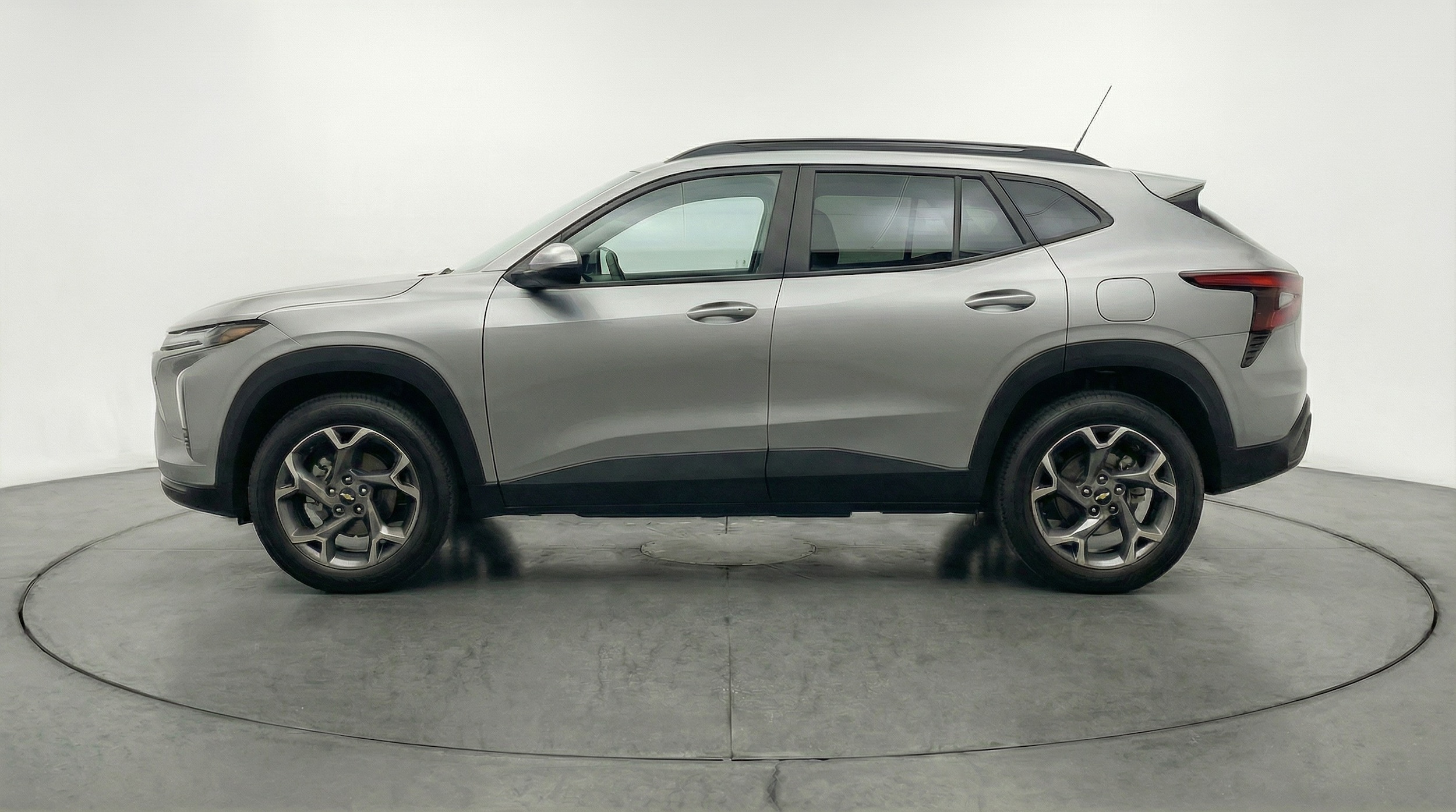 Thumbnail: 2025 Chevrolet Trax - 4