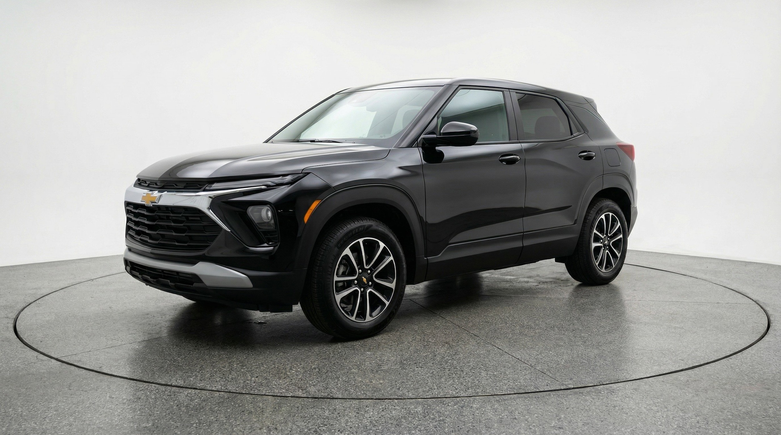 Thumbnail: 2025 Chevrolet TrailBlazer - 2