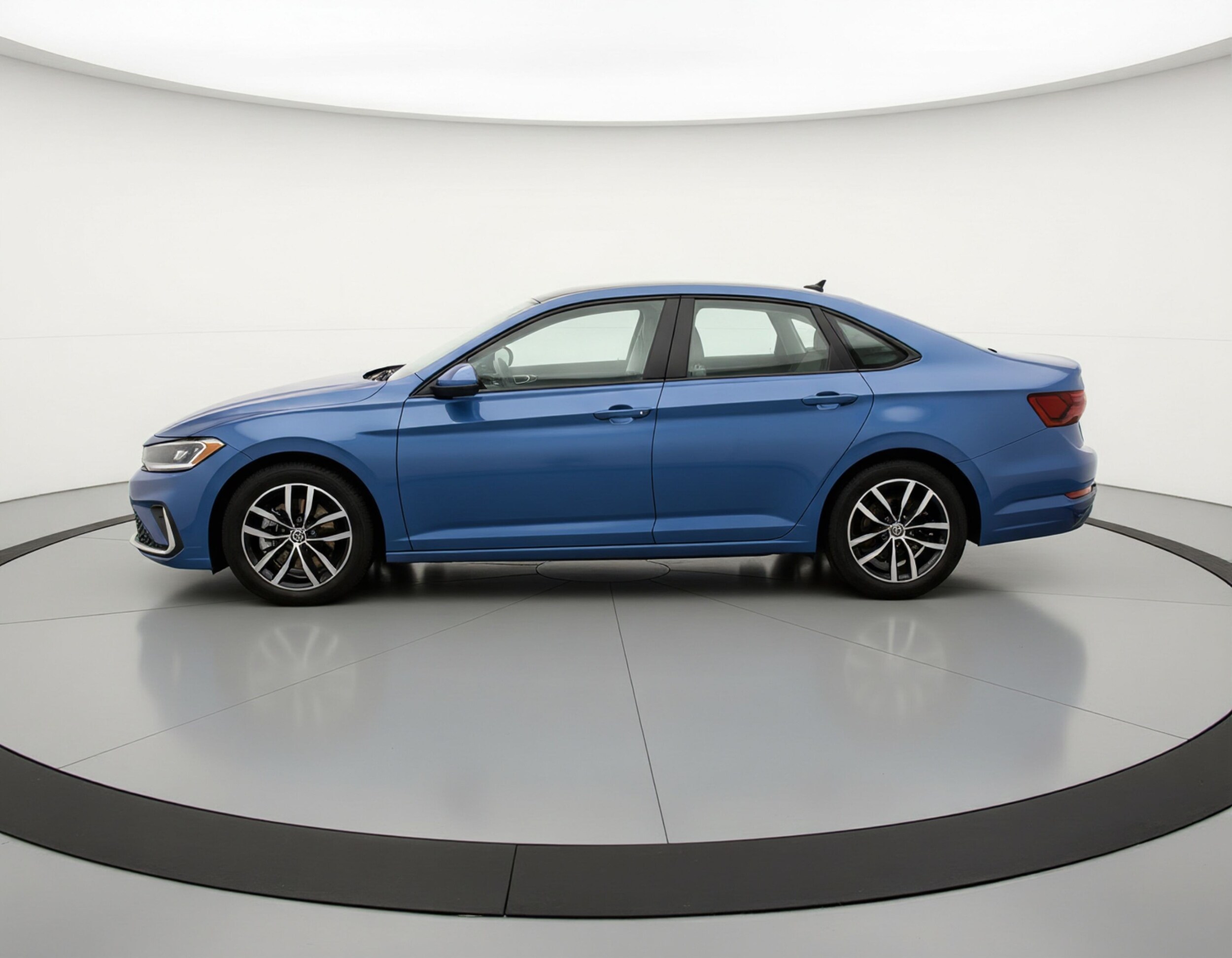 Thumbnail: 2025 Volkswagen Jetta - 4