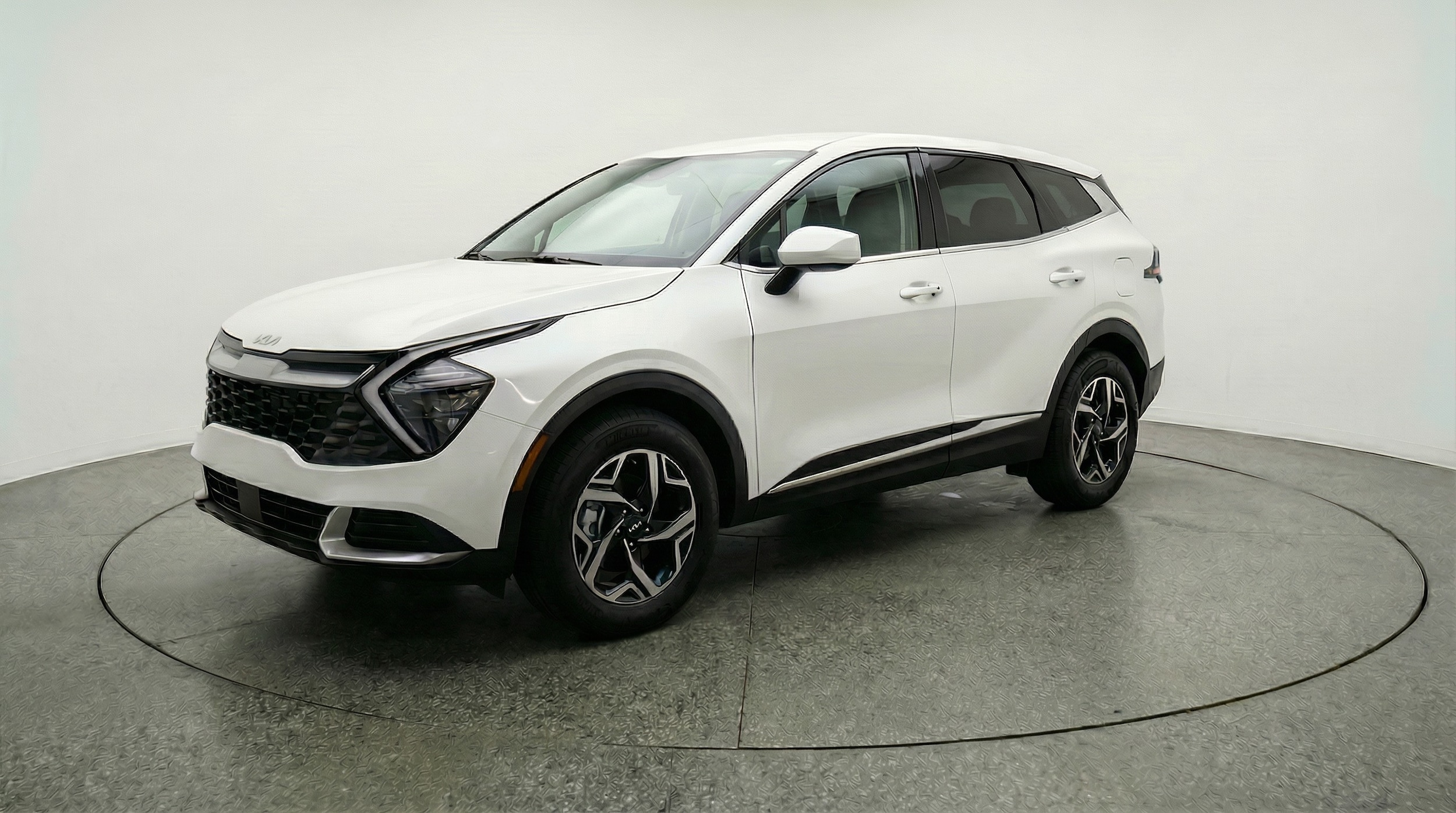 Thumbnail: 2025 Kia Sportage - 3