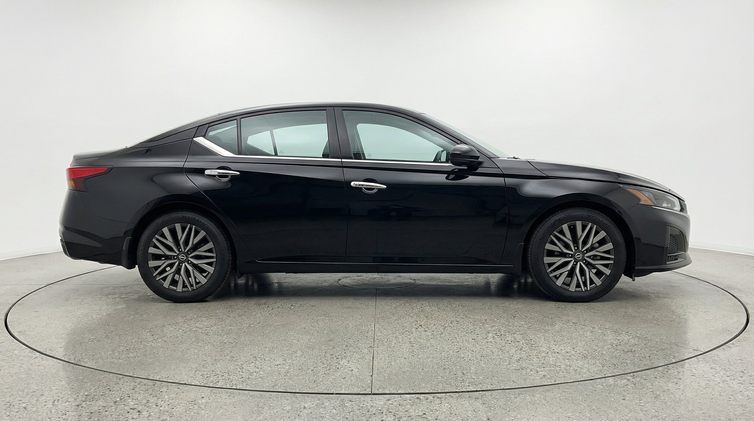 Thumbnail: 2025 Nissan Altima - 11
