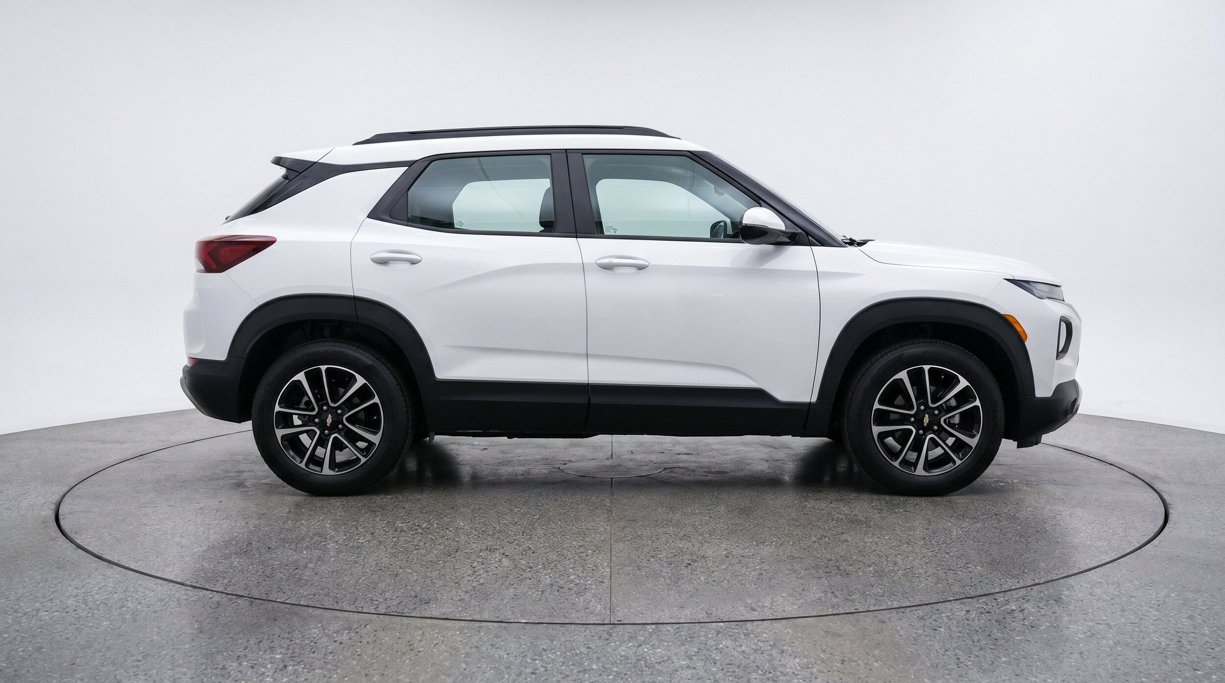 Thumbnail: 2025 Chevrolet TrailBlazer - 11