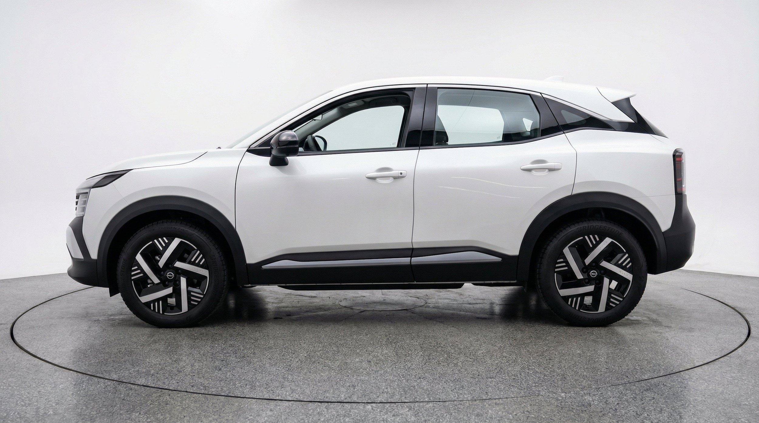 Thumbnail: 2026 Nissan Kicks - 5