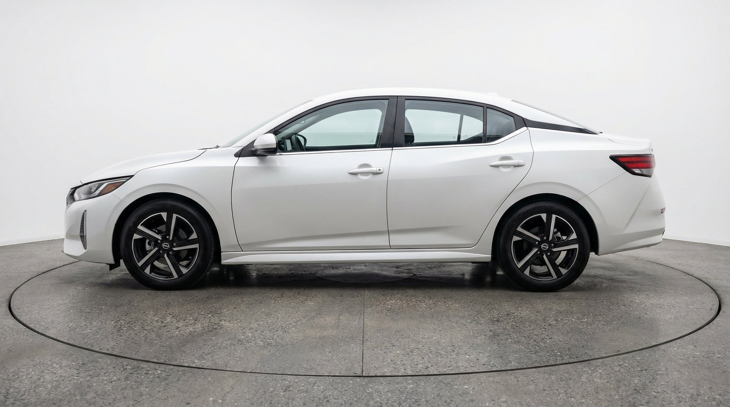 Thumbnail: 2025 Nissan Sentra - 5