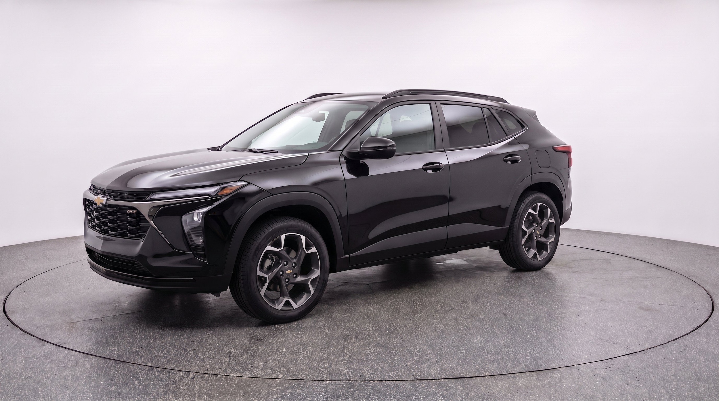 Thumbnail: 2025 Chevrolet Trax - 3