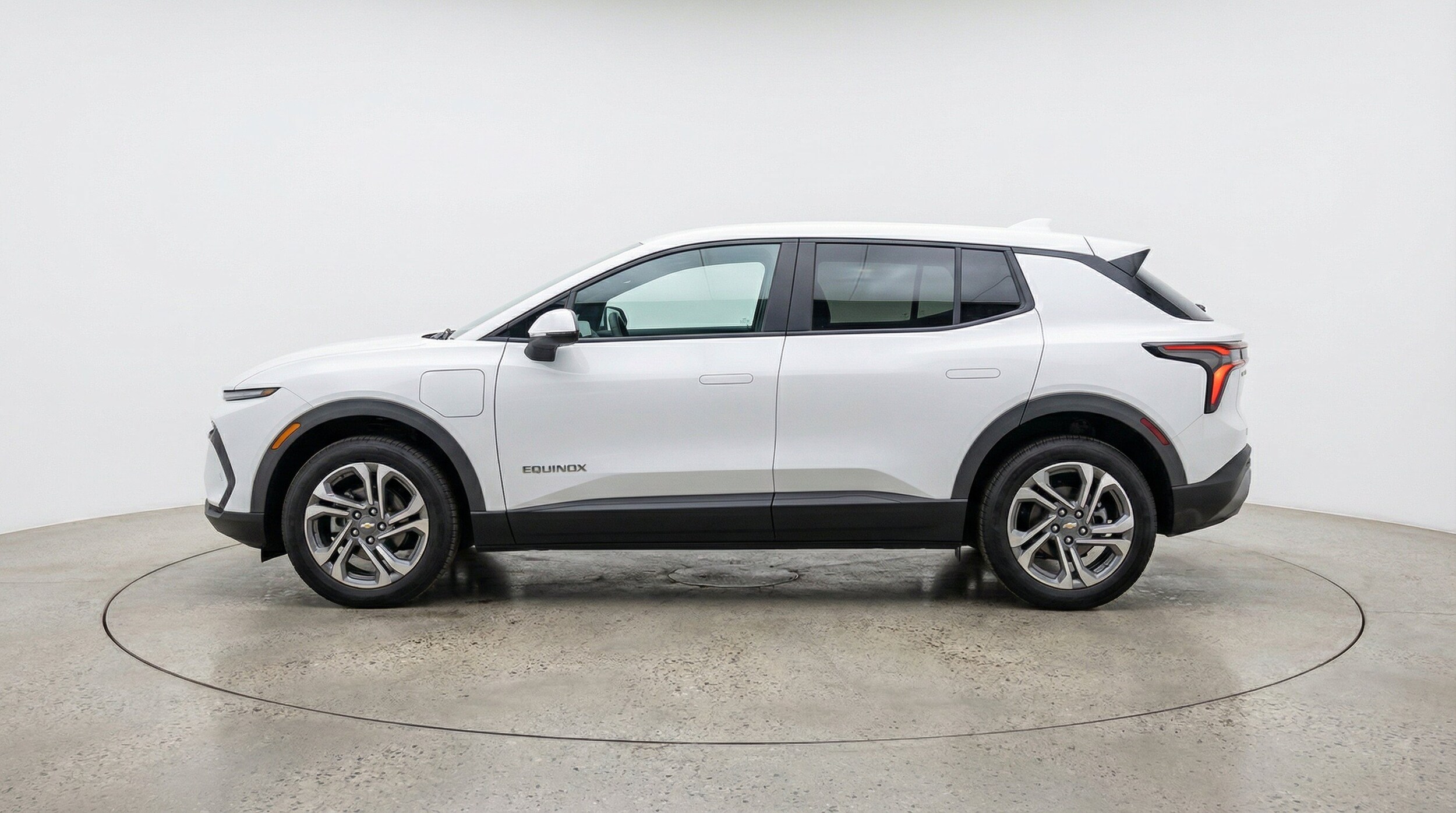 Thumbnail: 2025 Chevrolet Equinox - 3